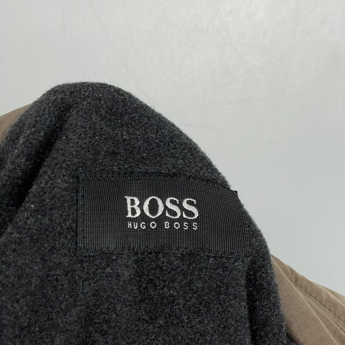 Hugo Boss × Vintage Vintage classic trench coat Colour brown size 46 Size US S / EU 44-46 / 1 - 10 Thumbnail