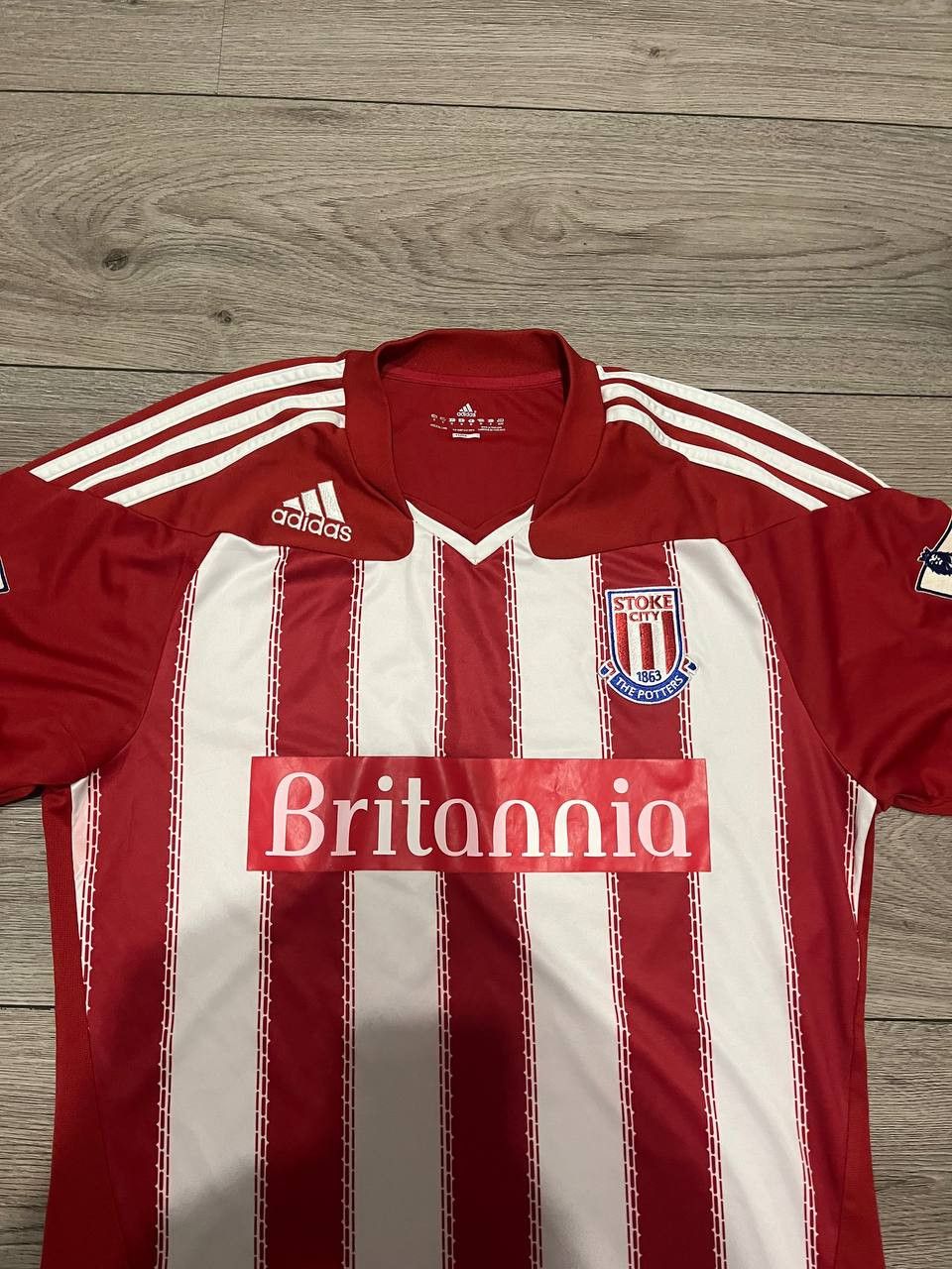 Adidas × Vintage Stoke City 2010/2011 #67 Worth Adidas Home Football Shirt Size US M / EU 48-50 / 2 - 2 Thumbnail