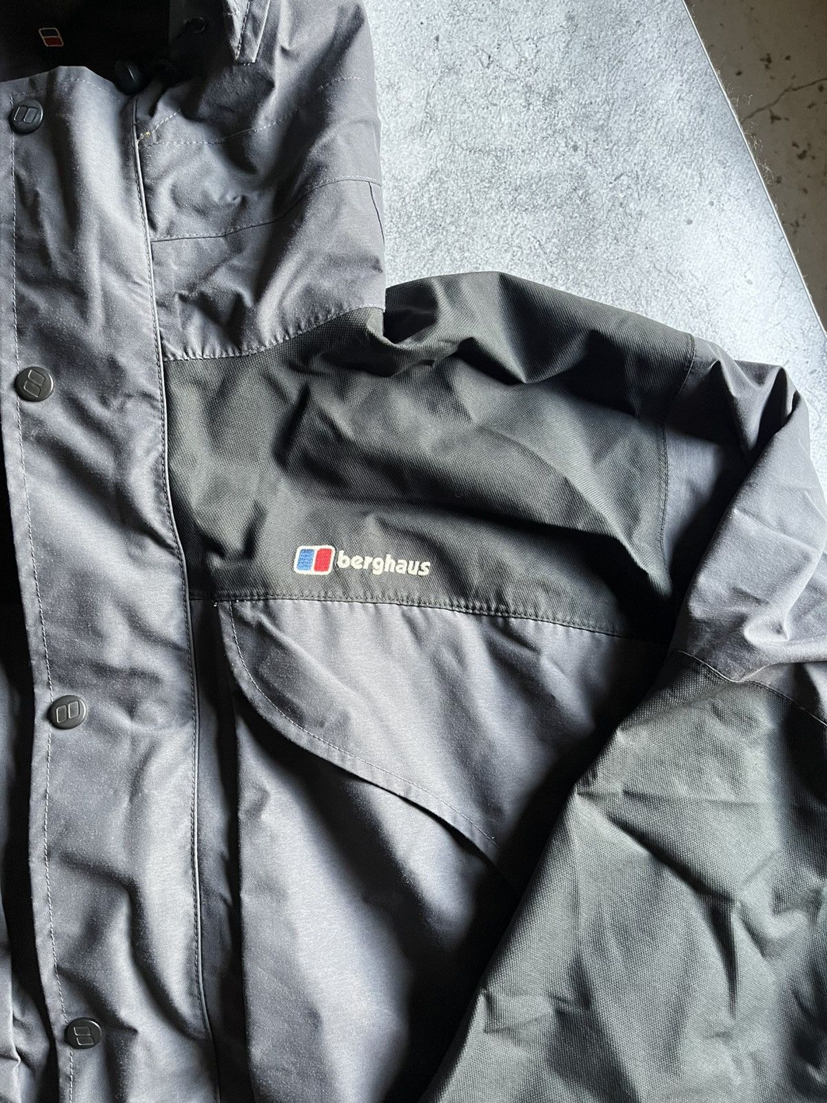 Berghaus 💂🏻‍♀️gore-tex Winter berghaus jacket💂🏻‍♀️ Size US XL / EU 56 / 4 - 2 Thumbnail