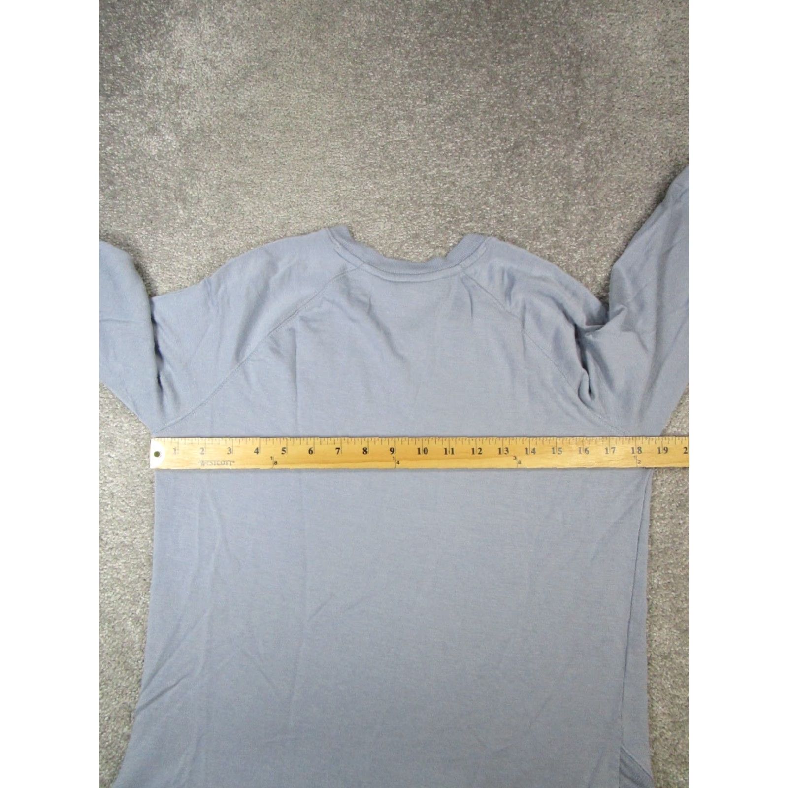 Athleta Athleta Shirt Womens S Blue Yoga Pullover Pullover Casual Activewear Womens Small Blue Athleta Shirt S Yoga Pullover Size S / US 4 / IT 40 - 5 Thumbnail