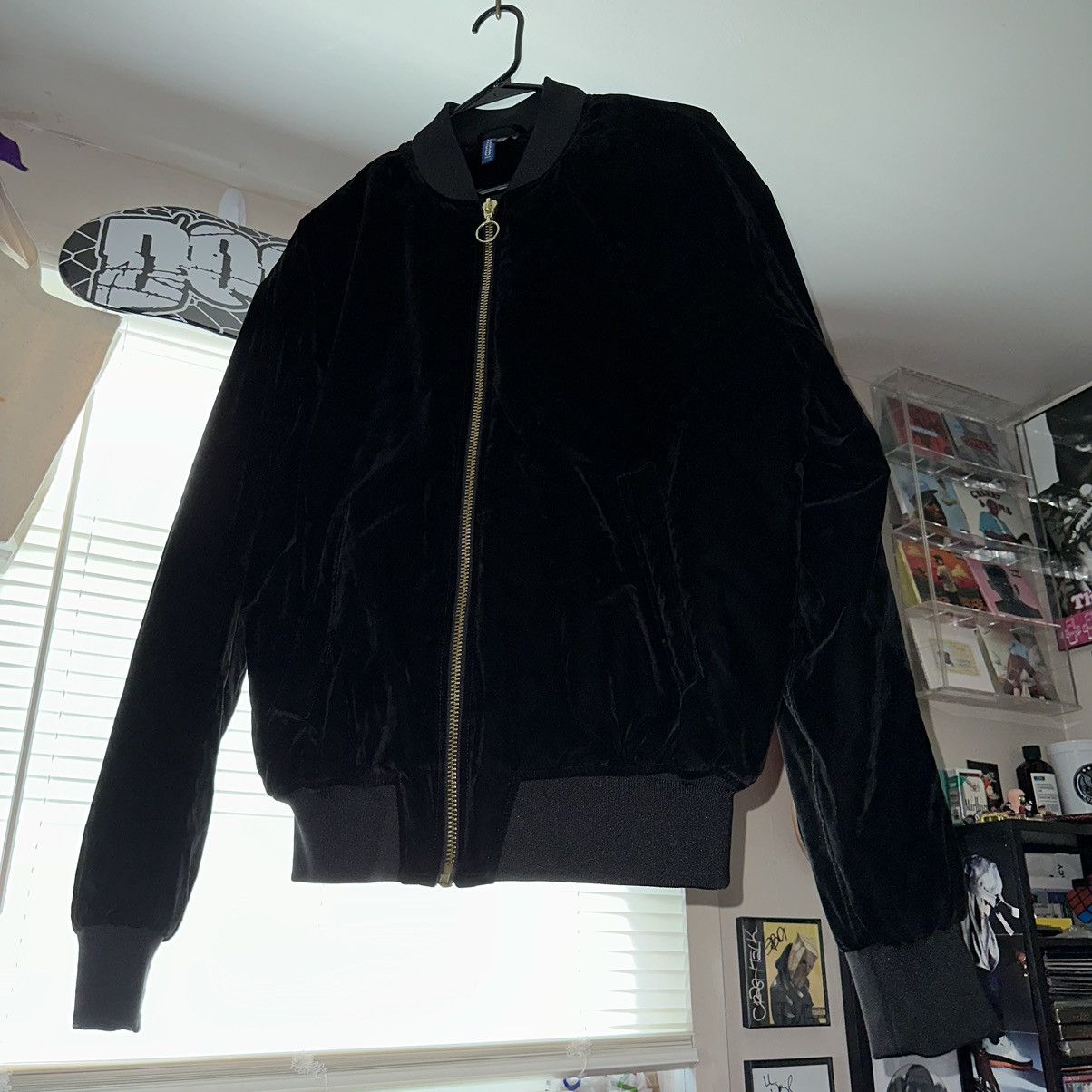 H&M H&M: Velour Bomber Jacket Size US M / EU 48-50 / 2 - 1 Thumbnail