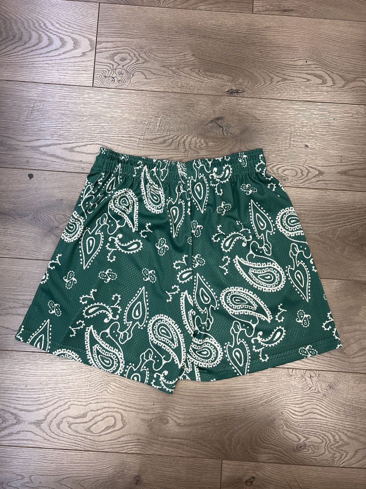 Eric Emanuel Eric Emanuel Basic Shorts Bandana Paisley Green Size US 34 / EU 50 - 2 Thumbnail
