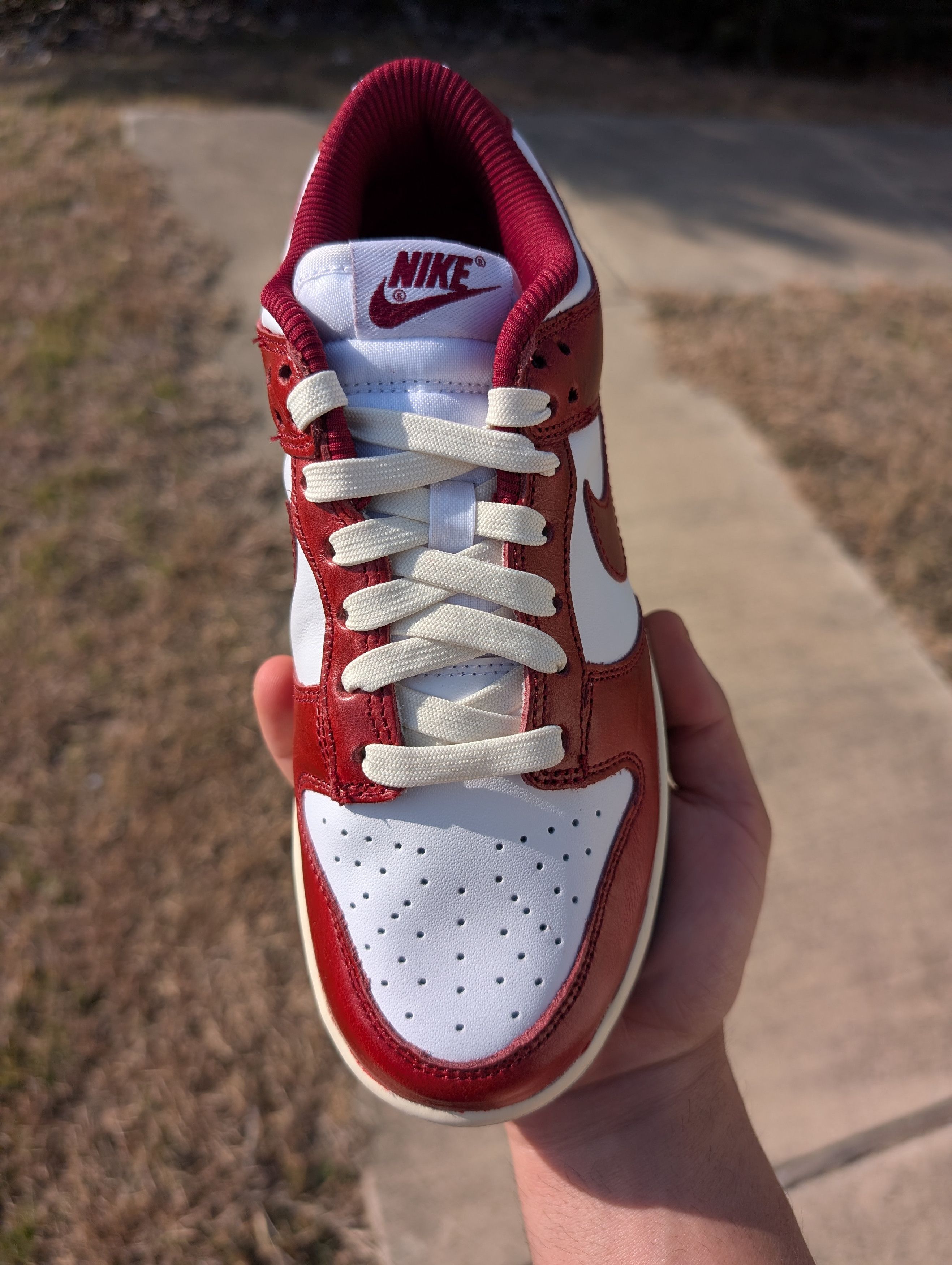Nike Vintage Red Dunk Low Size US 5 / EU 37 - 3 Thumbnail