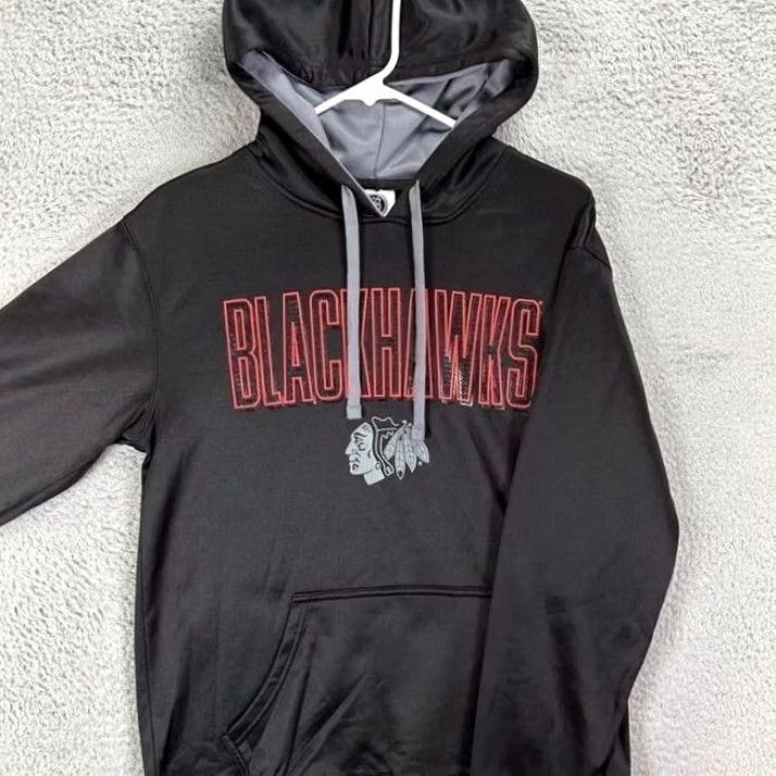 NHL VINTAGEChicago Blackhawks Sweatshirt Mens Small Black Hockey Hooded Pullover NHL Size US S / EU 44-46 / 1 - 4 Thumbnail
