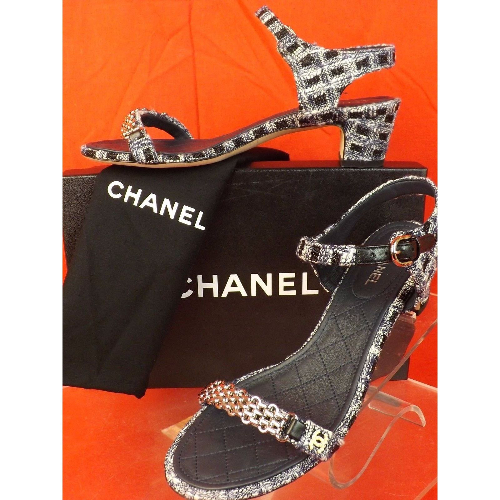 Chanel CHANEL BLUE TWEED GOLD CHAIN CC PEARLS SANDALS PUMPS 38.5 Size US 8.5 / IT 38.5 - 7 Thumbnail