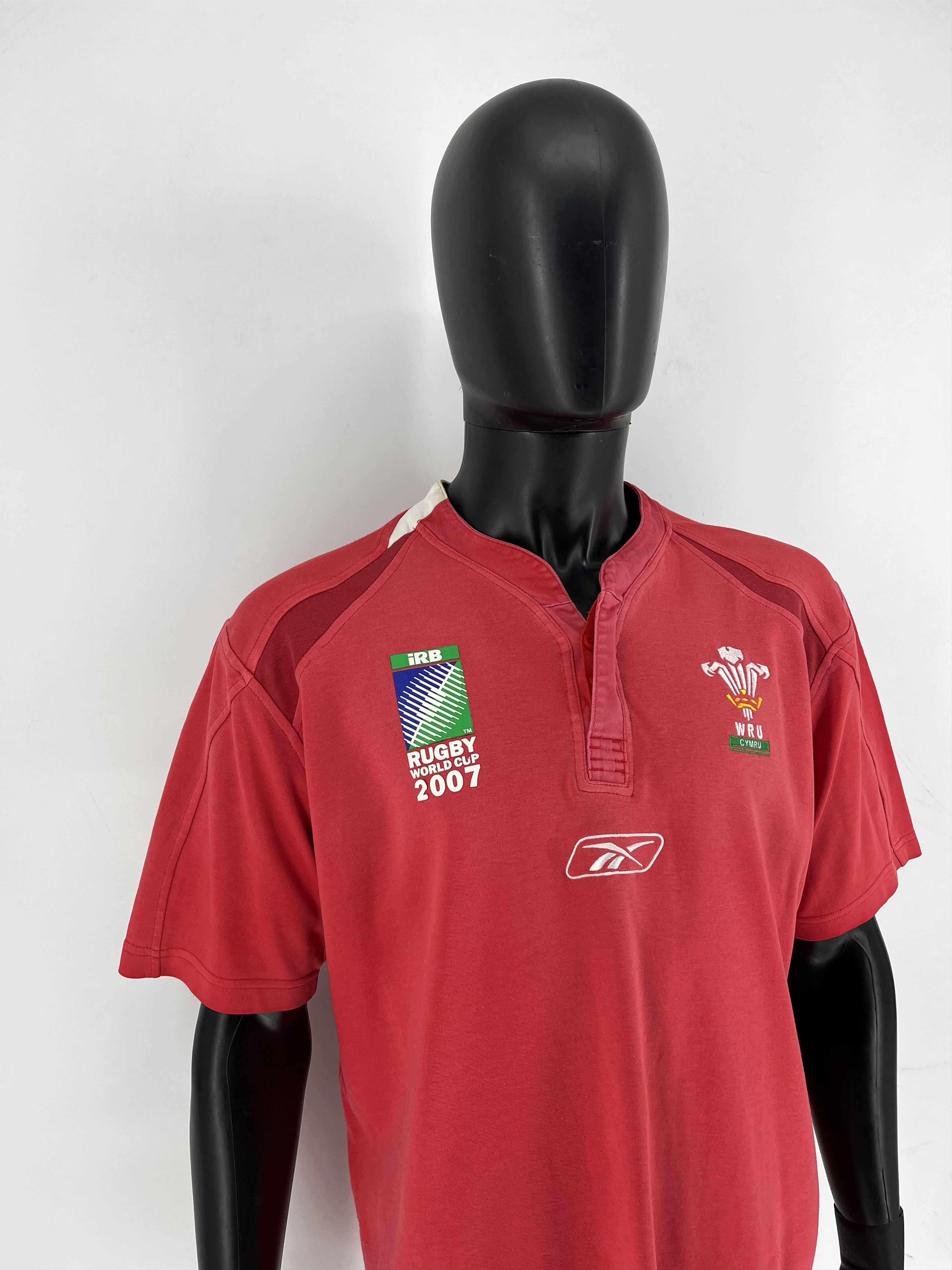 Reebok Vintage Wales Rugby Jersey Size L Reebok 2007 Size US L / EU 52-54 / 3 - 3 Thumbnail