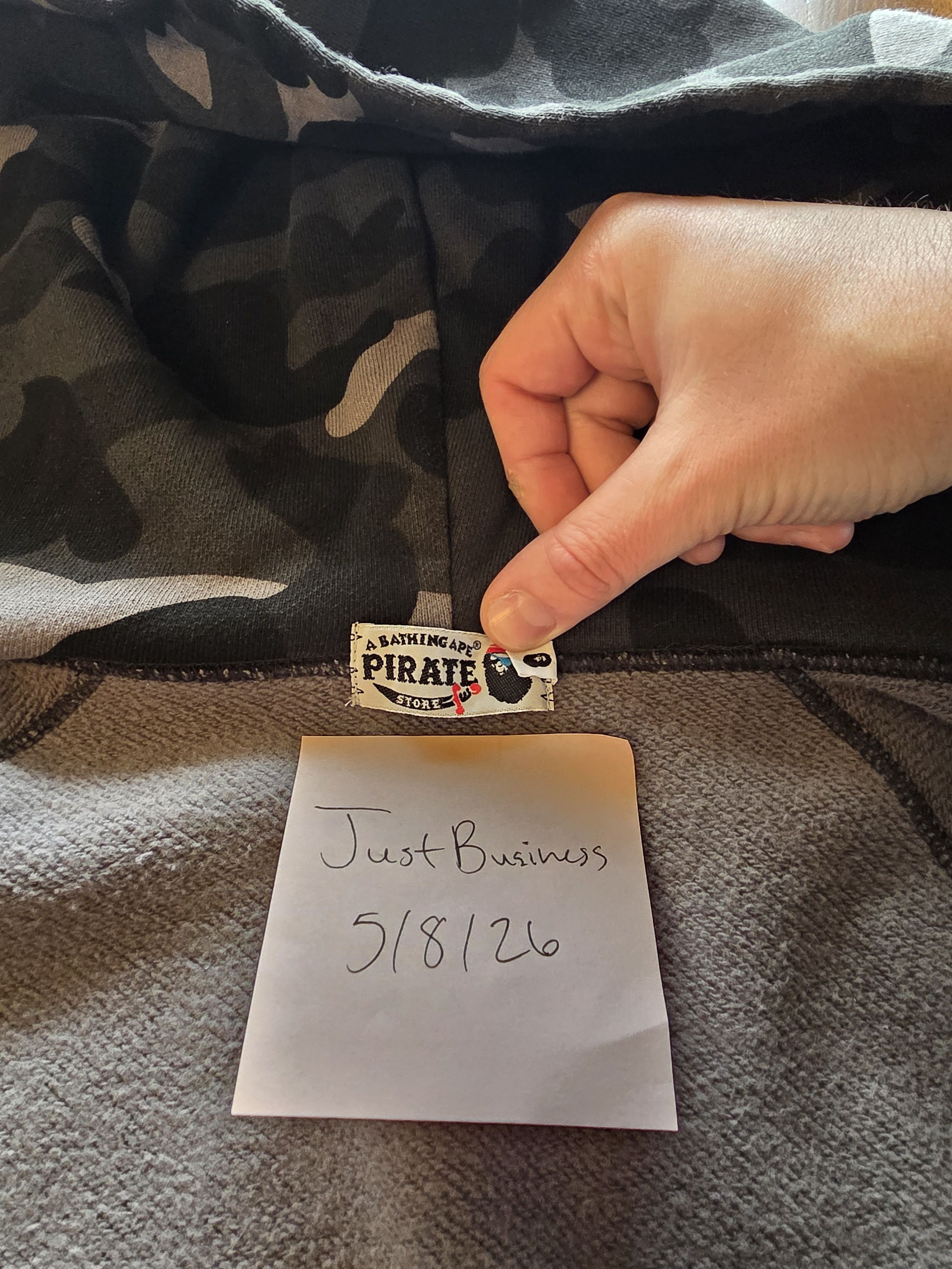 Bape Bape Pirate Store Black Camo Zip-Up Hoodie Size US L / EU 52-54 / 3 - 9 Thumbnail