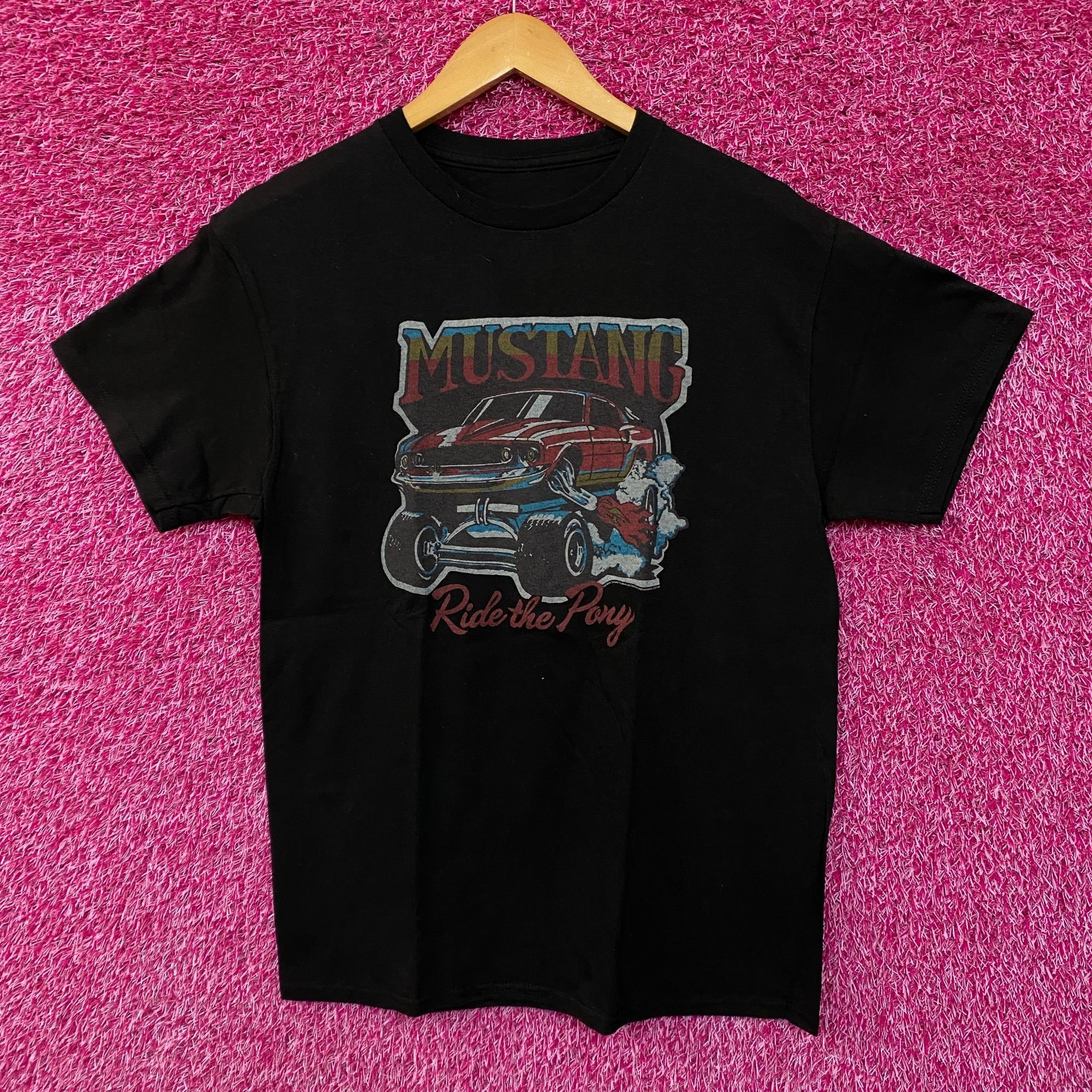 Ford Mustang Ride the Pony Tshirt size medium Size US M / EU 48-50 / 2 - 1 Thumbnail