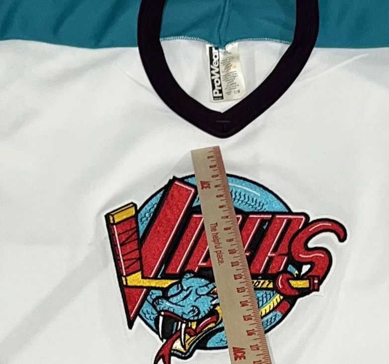 Other Vintage Bauer Detroit Vipers Hockey Jersey S/m 90s Medium Size US M / EU 48-50 / 2 - 12 Thumbnail