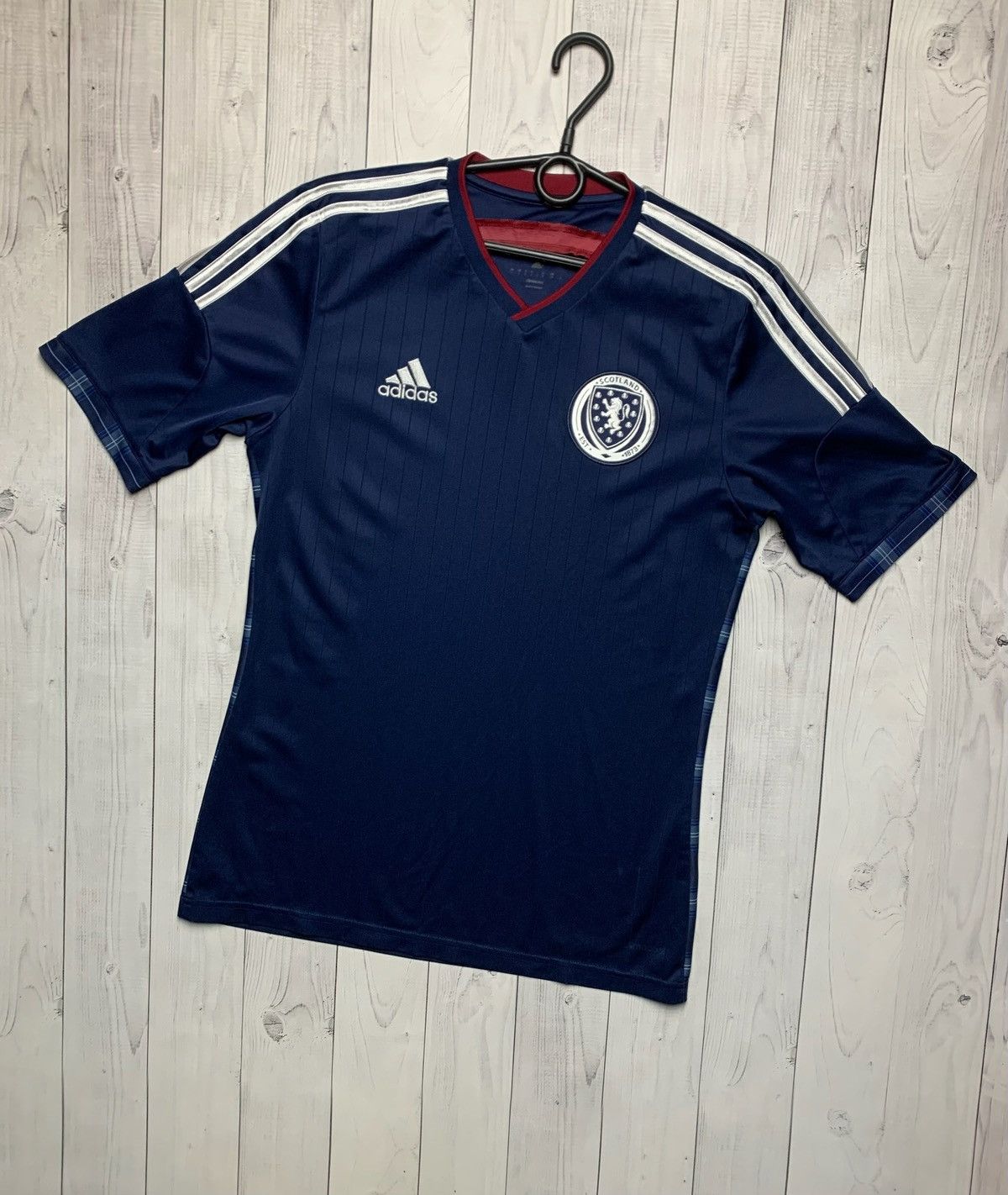 Adidas × Vintage Vintage adidas Scotland soccer jersey size S Size US S / EU 44-46 / 1 - 1 Thumbnail