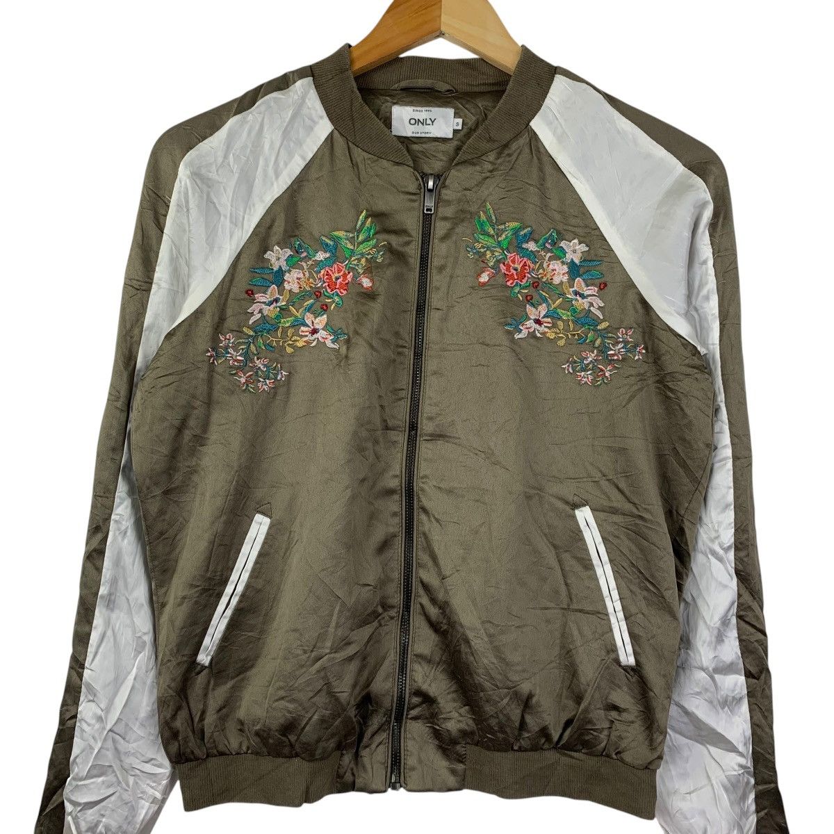 Only NY ONLY Floral Embroidered Satin Bomber Jacket Olive Green Size US S / EU 44-46 / 1 - 5 Thumbnail