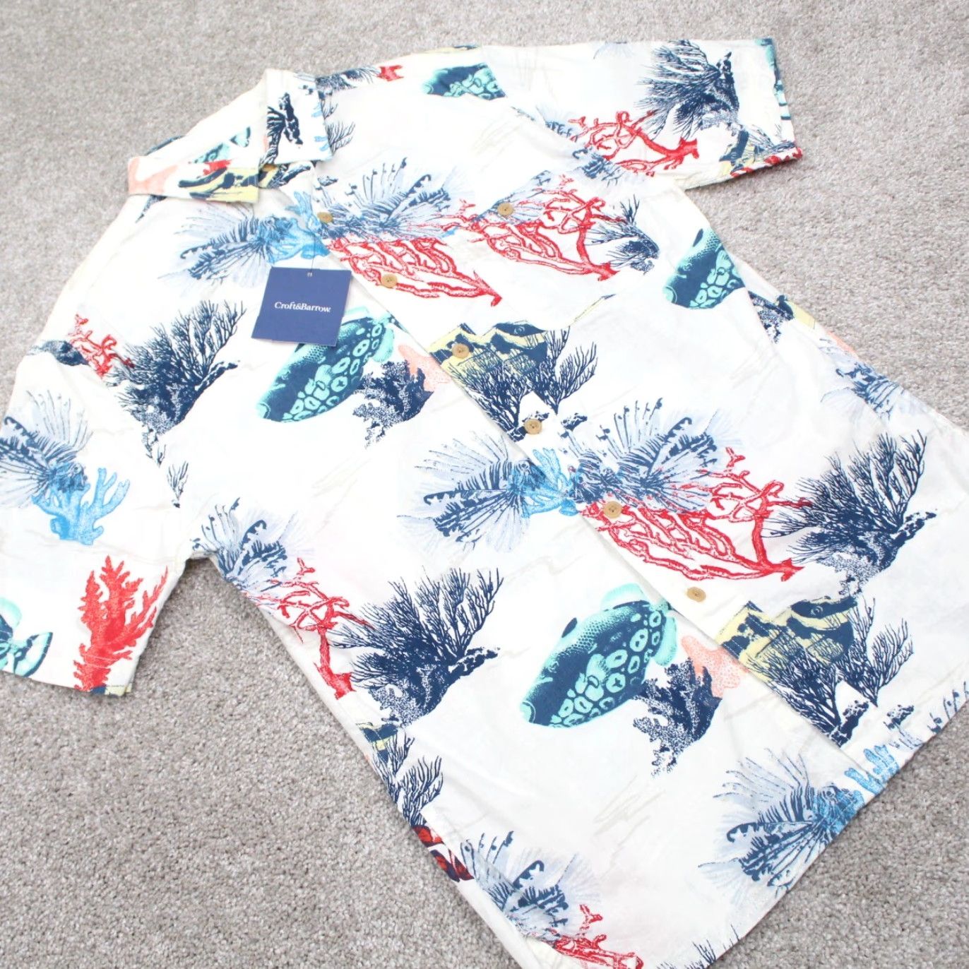 Croft & Barrow Croft & Barrow Shirt Men Small White All Over Fish Print S/S 100% Cotton NWT AOP Button-Up Casual Size US S / EU 44-46 / 1 - 5 Thumbnail