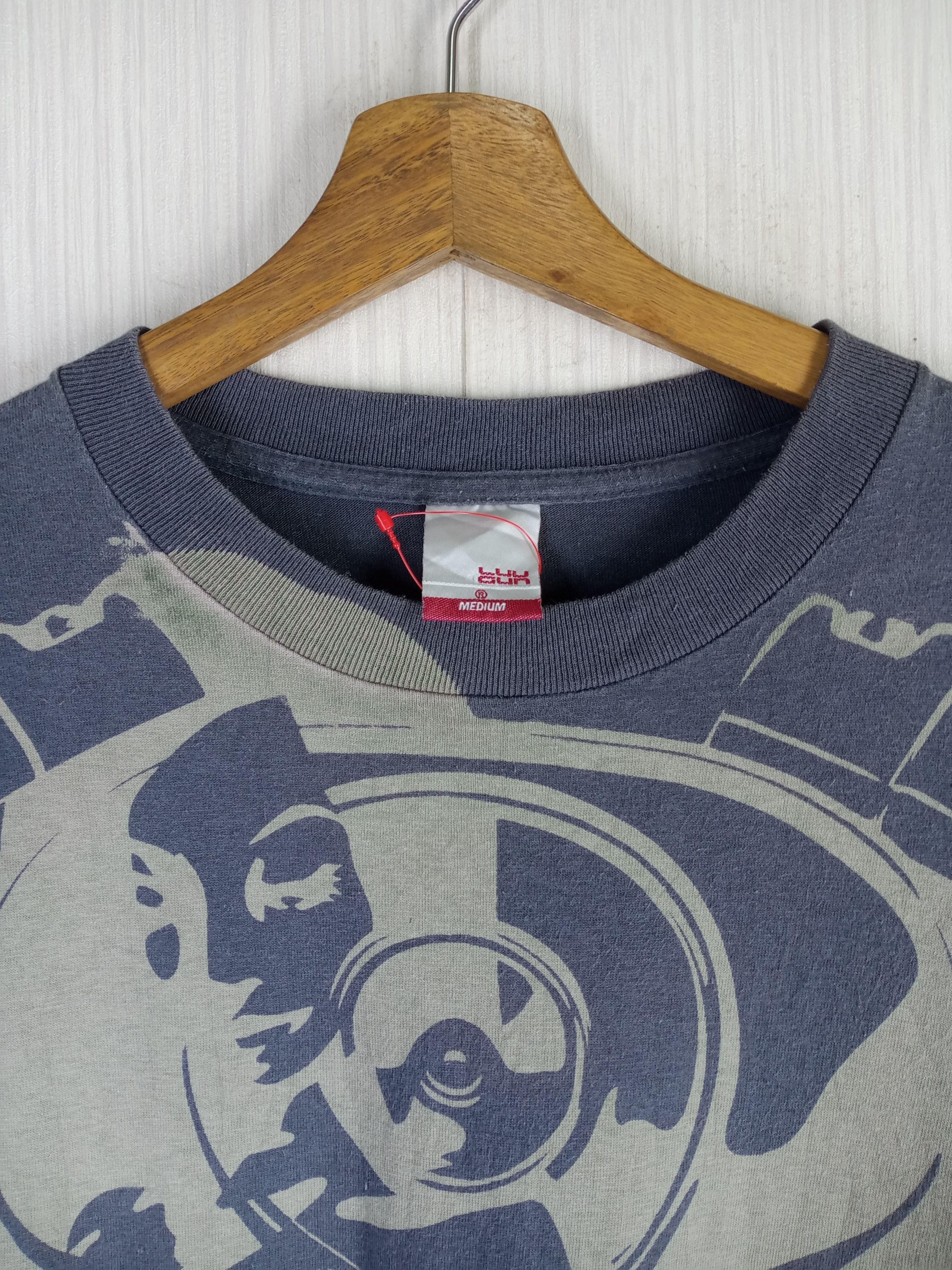 Japanese Brand × Vintage Rare Vintage Japanese Brand Luvgun Magnum Tshirt Size US M / EU 48-50 / 2 - 5 Thumbnail