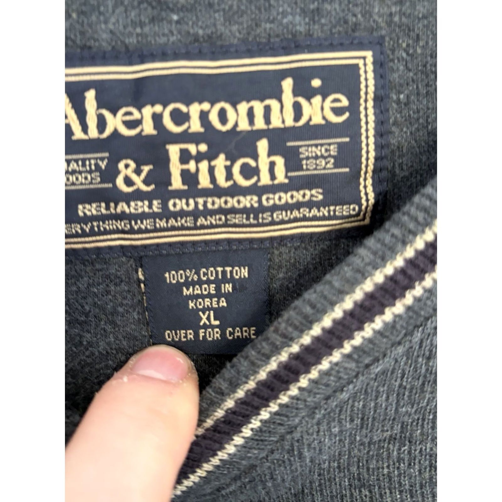 Abercrombie & Fitch VINTAGE Abercrombie & Fitch Mens XL Gray Crew Neck Sweater Striped Logo Pullover Casual All Seasons Knit Size US XL / EU 56 / 4 - 6 Thumbnail