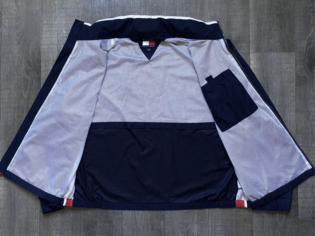 Tommy Hilfiger Tommy Hilfiger Vintage Navy Zip Jacket Embroidered Big Logo Size US XXL / EU 58 / 5 - 4 Thumbnail