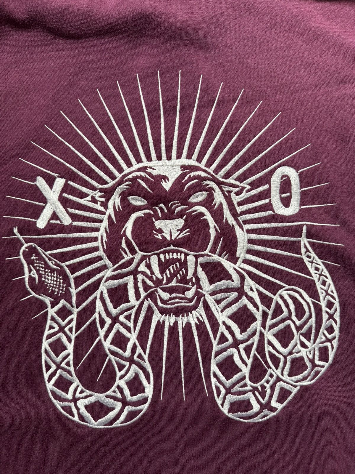 H&M Rare Y2K H&M The Weeknd XO Big Tiger Logo Hoodie Burgundy Size US L / EU 52-54 / 3 - 9 Thumbnail