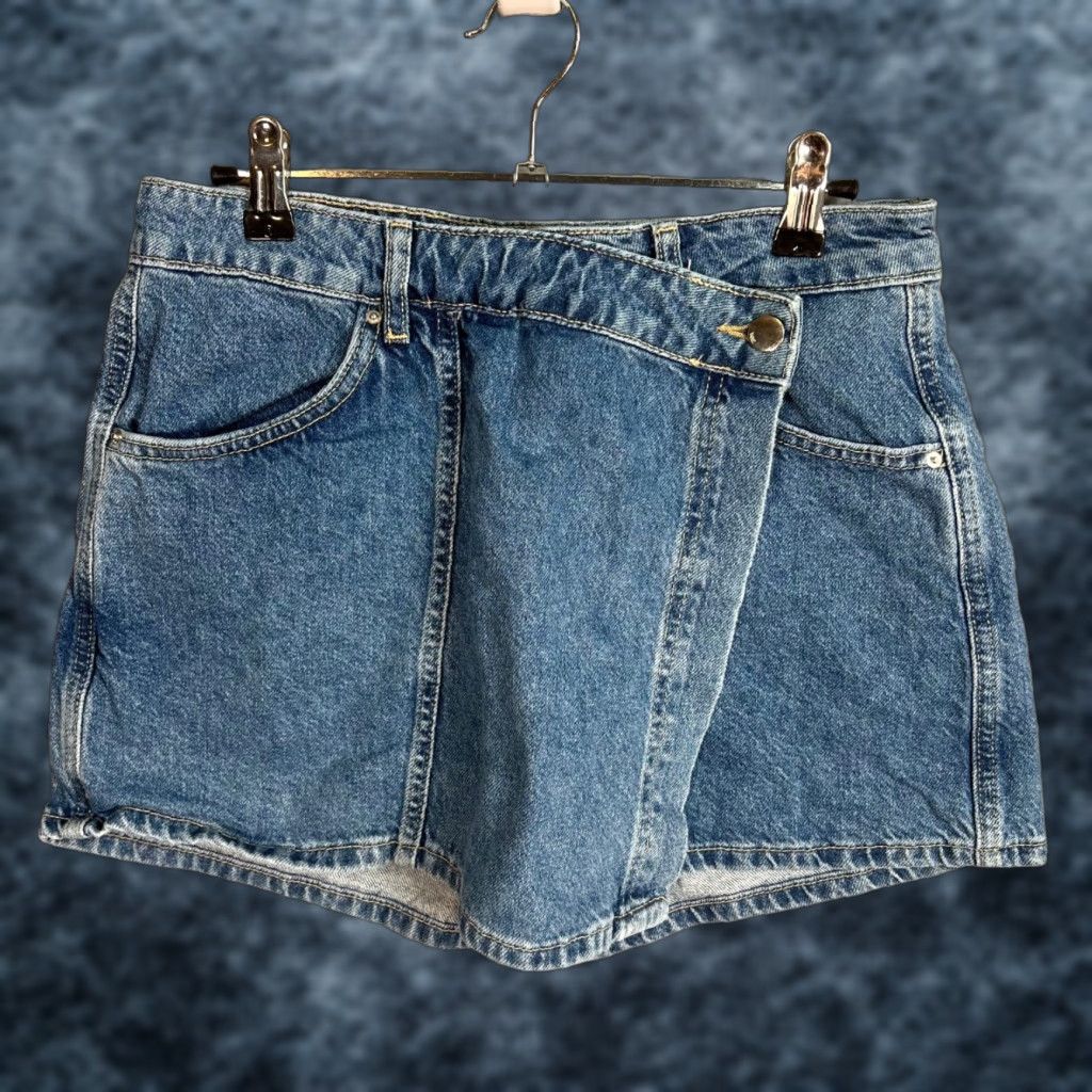 Zara Zara Womens Small Blue Denim Asymmetrical Wrap High-Rise Shorts 100% Cotton Size 28" / US 6 / IT 42 - 1 Thumbnail