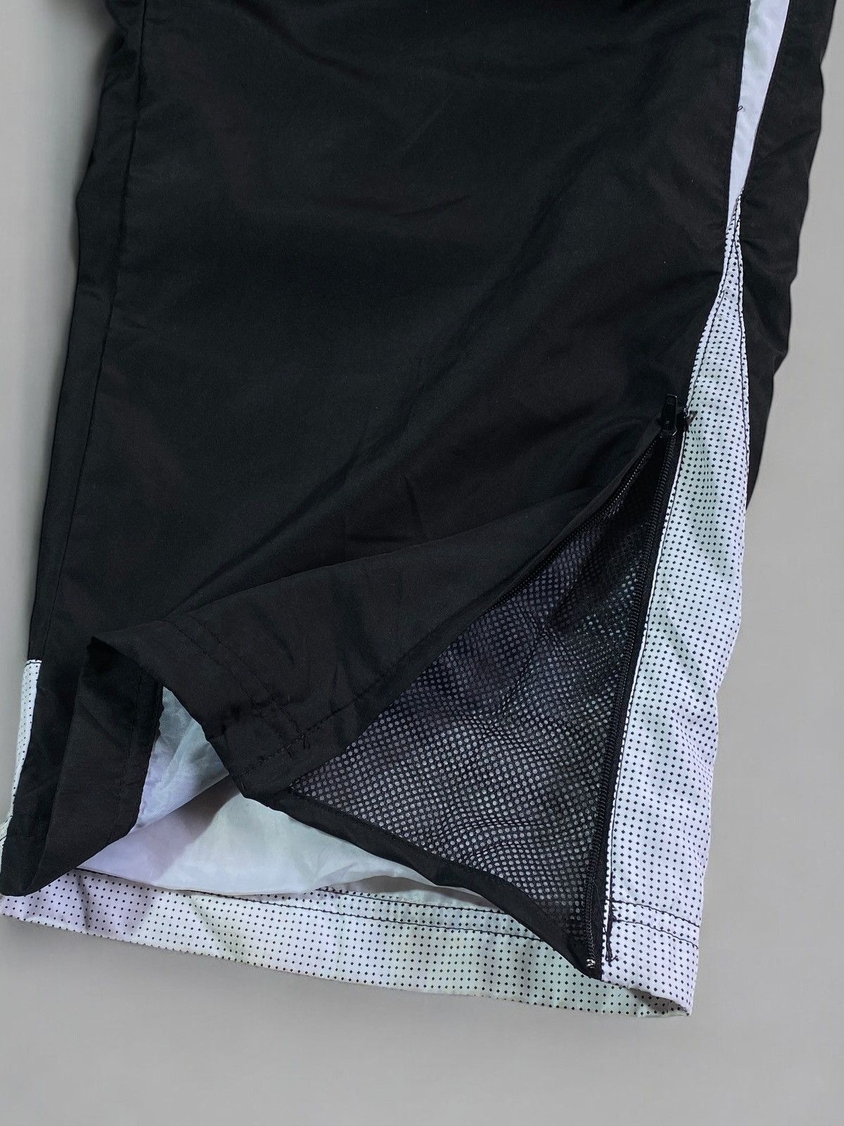 Nike 🔥 Y2k NIKE AIRMAX SERIES 87 PANTS DRILL NYLON TECH STYLE Size US 34 / EU 50 - 10 Thumbnail