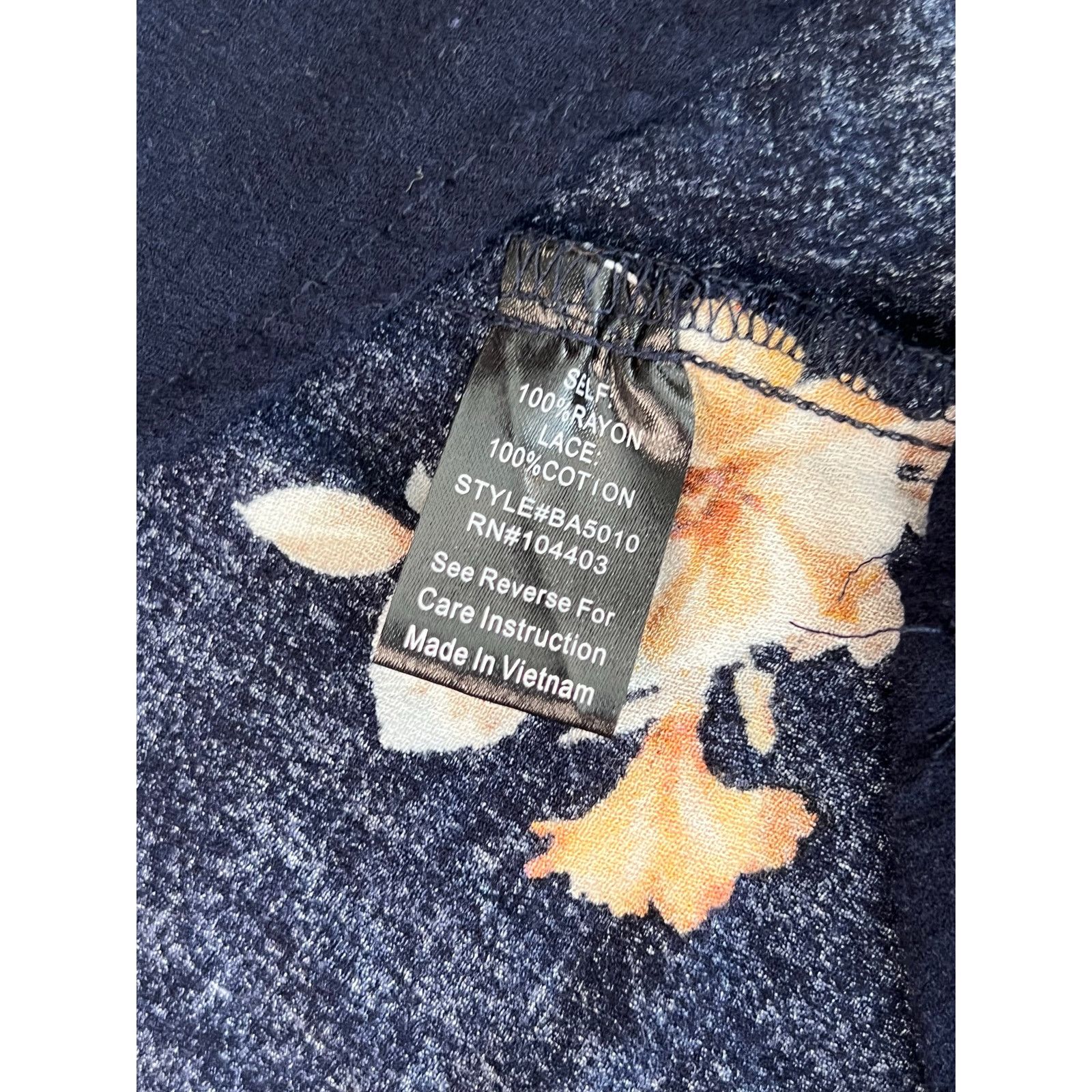 Other Blu Pepper Lace Insets Blue Floral Blouse LARGE Cottagecore Size L / US 10 / IT 46 - 11 Thumbnail