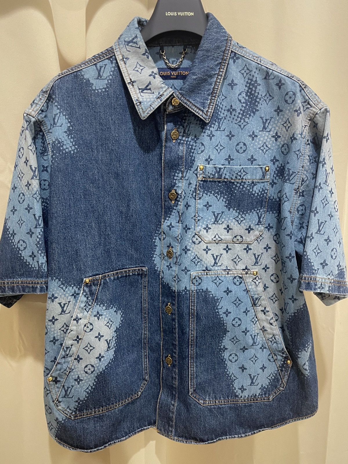 Louis Vuitton Louis Vuitton Gradient Monogram Denim Shirt Size US M / EU 48-50 / 2 - 2 Thumbnail