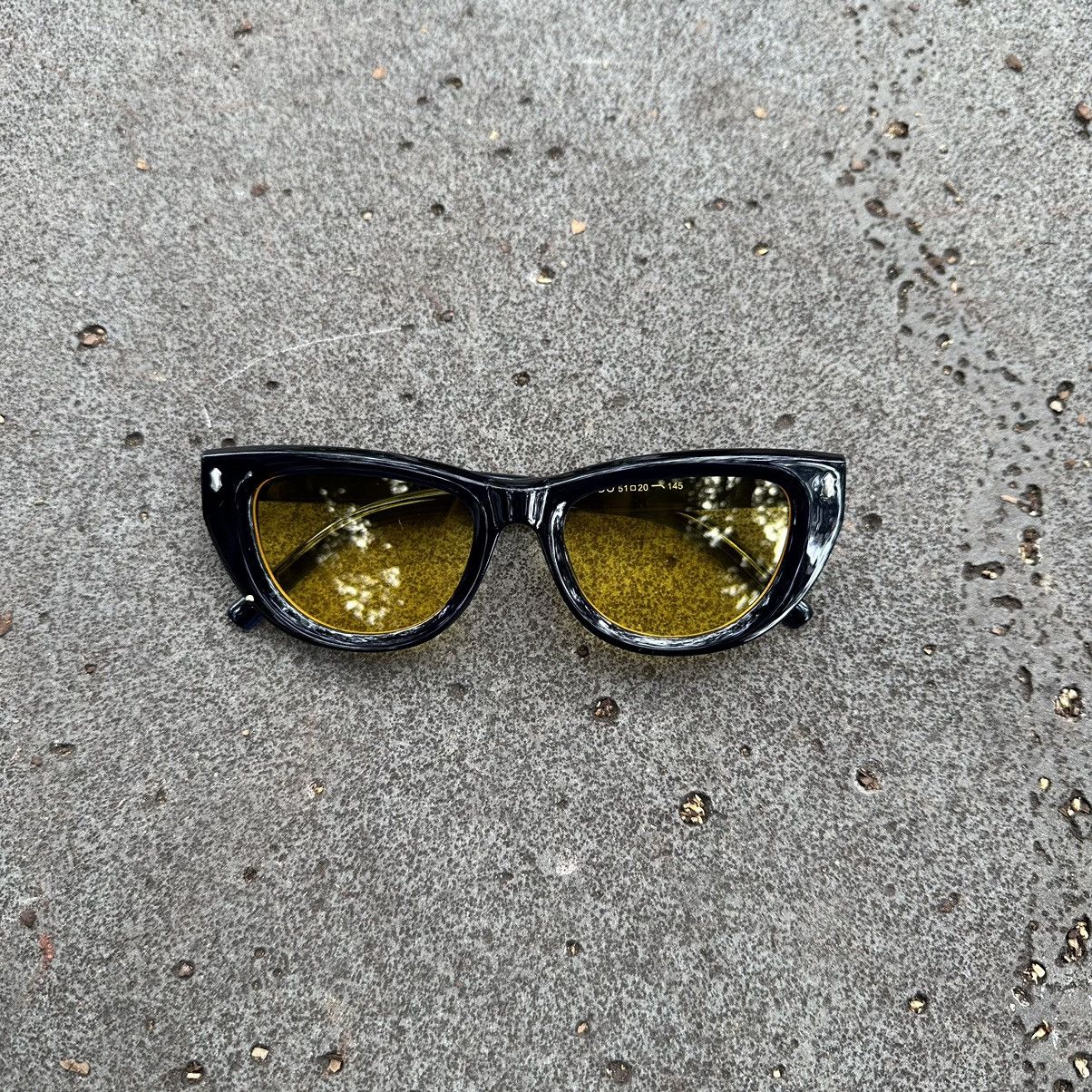 Other SUNGLASSES BRAND NEW CLASSIC RETRO VINTAGE QZ3889-01 Size ONE SIZE - 1 Thumbnail