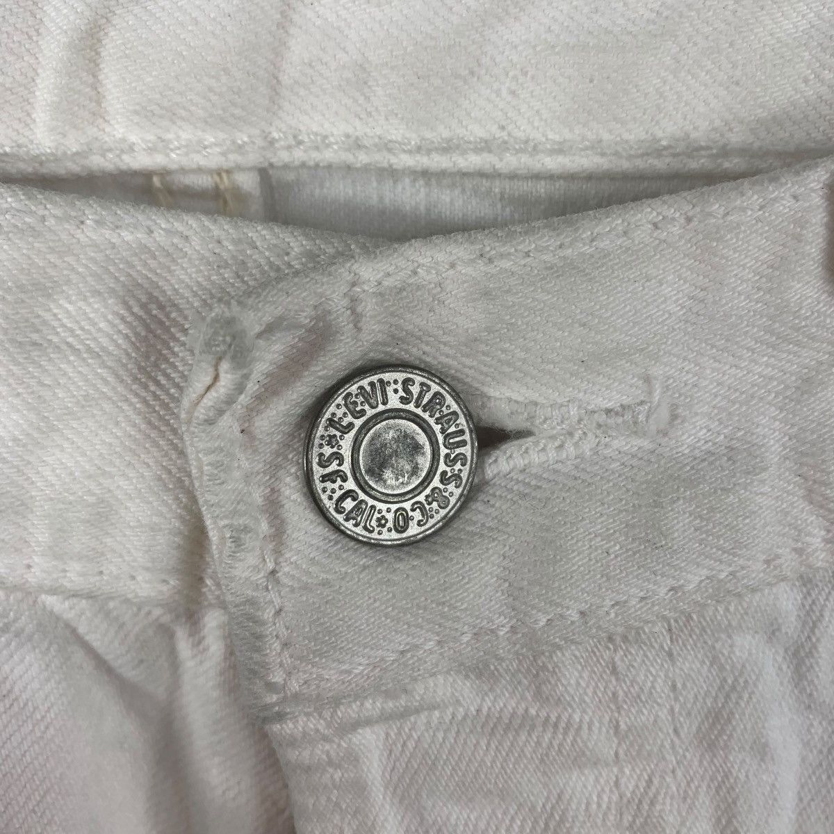 Levi's × Vintage Vintage LEVI’S lot 501 distressed white colour jeans Size 31" - 5 Thumbnail