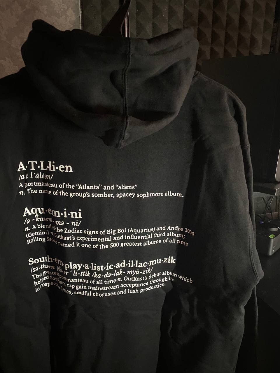 Outkast × Pleasures Pleasures x Outkast Vocabulary Hoodie Size US L / EU 52-54 / 3 - 6 Thumbnail