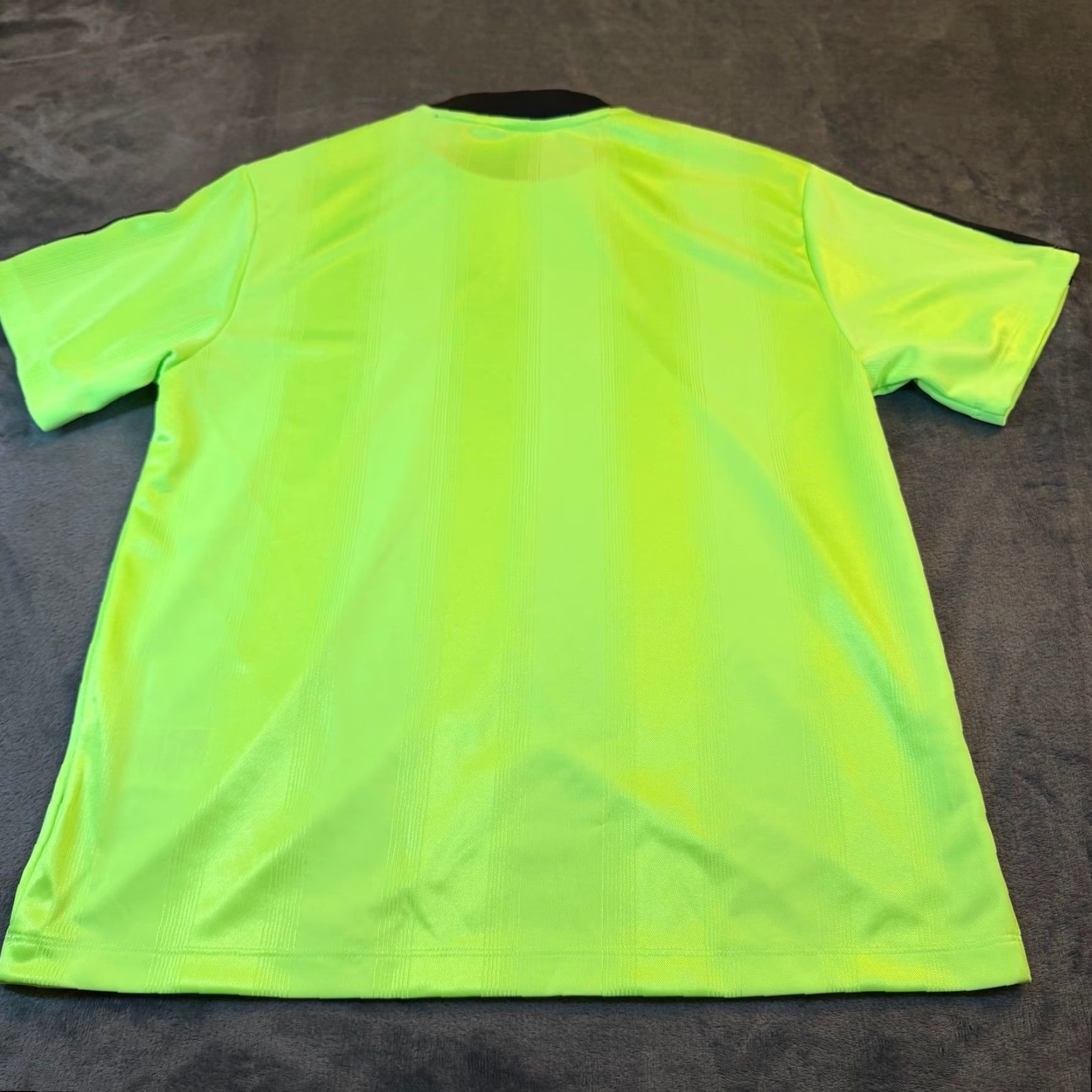 Adidas Adidas Signal Green Jacquard Tee Shirt Originals Womens Medium NWT Size M / US 6-8 / IT 42-44 - 4 Thumbnail