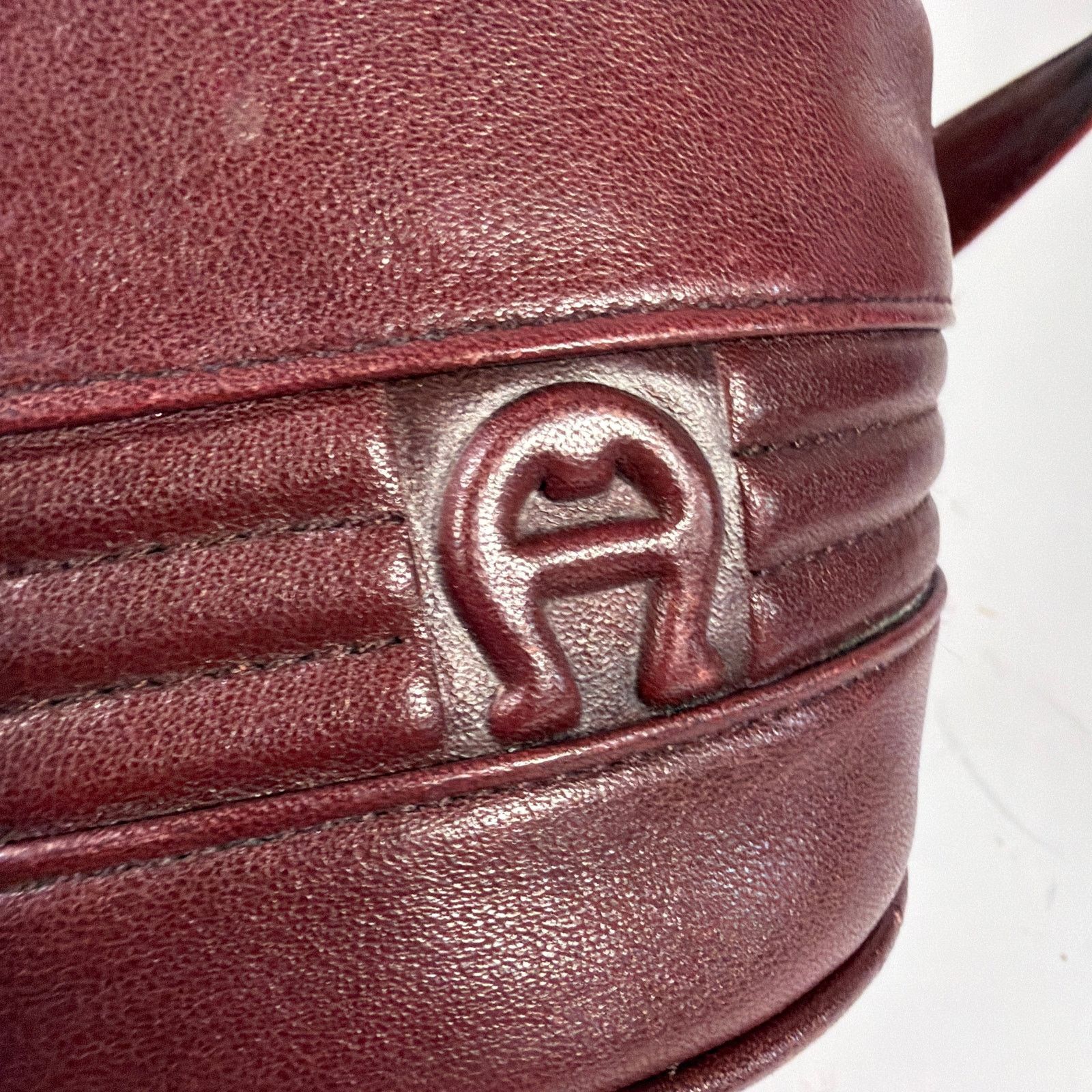 Etienne Aigner Etienne Aigner Genuine Leather Burgundy Hobo Shoulder Bag Size ONE SIZE - 6 Thumbnail