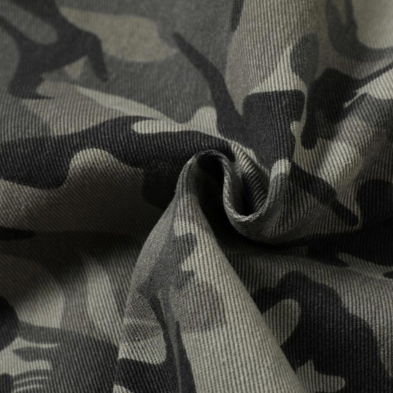 Japanese Brand Gray Camouflage Toggle Closure Jacket, Casual Outerwear Size US L / EU 52-54 / 3 - 5 Thumbnail