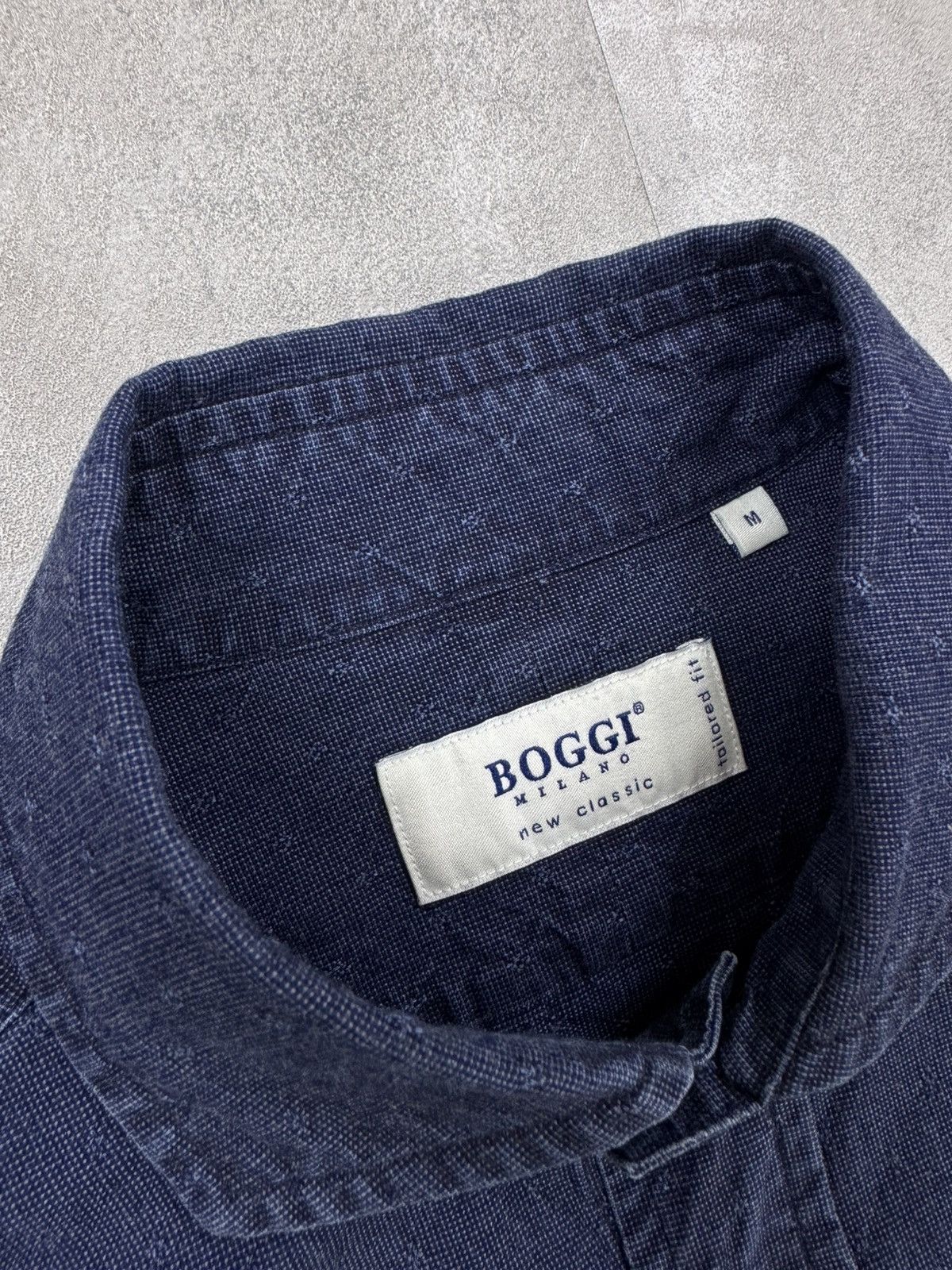 Boggi BOGGI MILANO Denim shirt Long sleeve BUTTON UP Mens size M Size US M / EU 48-50 / 2 - 3 Thumbnail