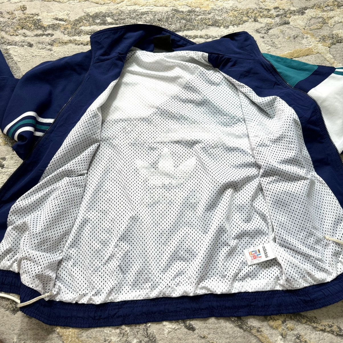 Adidas Vintage 9s Adidas Big Trefoil Windbreaker Jacket Size US M / EU 48-50 / 2 - 7 Thumbnail