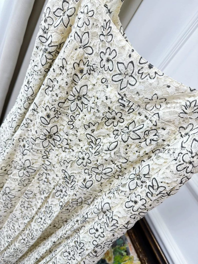 Chanel Chanel Seoul series beige hollow flower lace dress Size XS / US 0-2 / IT 36-38 - 4 Thumbnail