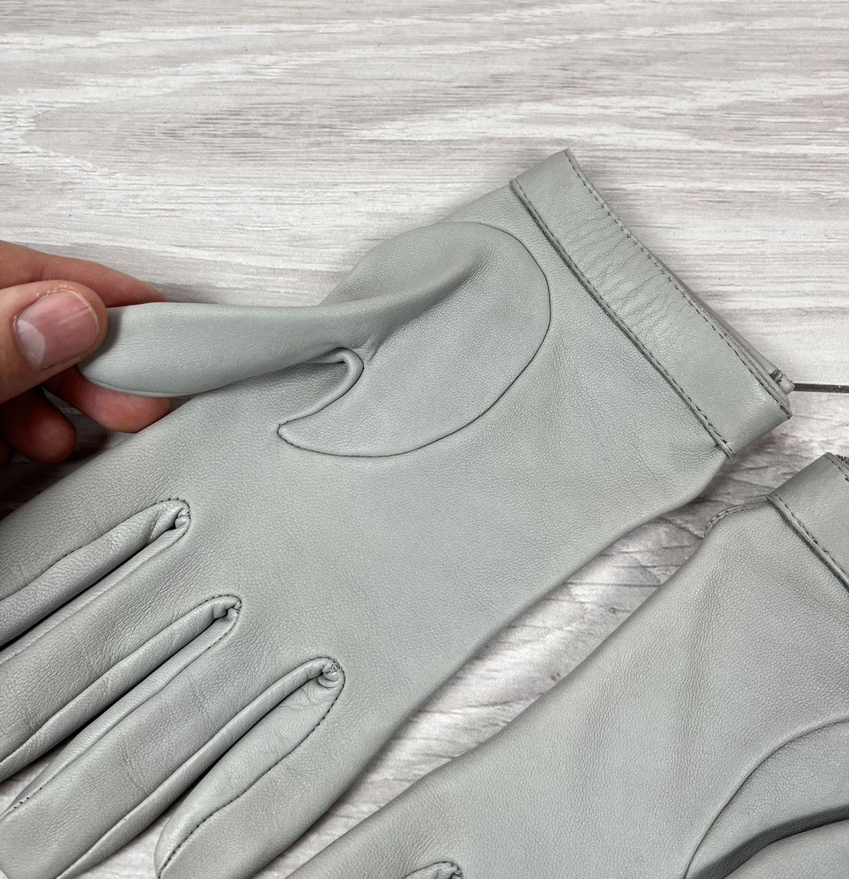Chanel Chanel Luxury Grey Leather Lambskin Silk Lining Logo Gloves Size ONE SIZE - 15 Thumbnail