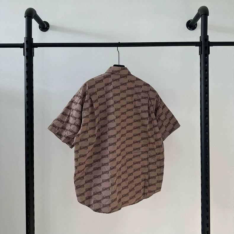 Balenciaga Balenciaga FW22 BB MONOGRAM Full Print Short Sleeve Shirt 2 Size XS / US 0-2 / IT 36-38 - 2 Thumbnail