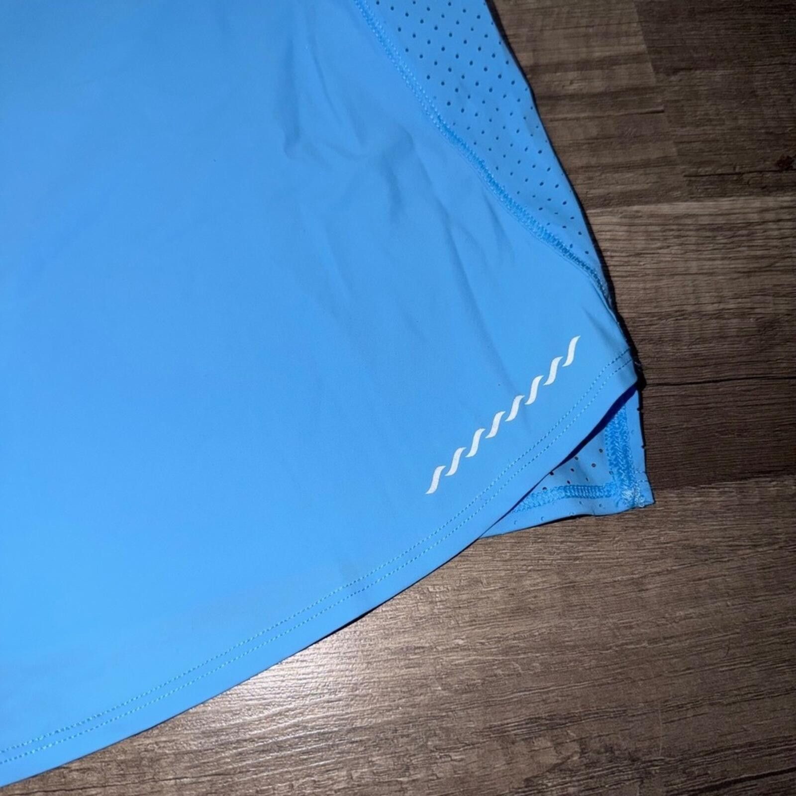 Fabletics Fabletics Blue Mesh Back Short Sleeve Activewear Top Womens Size S / US 4 / IT 40 - 2 Thumbnail
