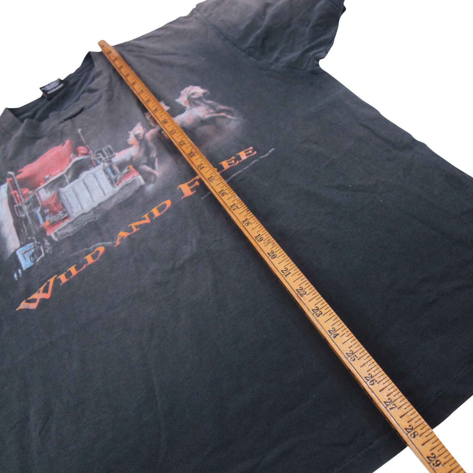Vintage Vintage 3D Emblem "Wild and Free" Graphic T Shirt Size US XL / EU 56 / 4 - 9 Thumbnail