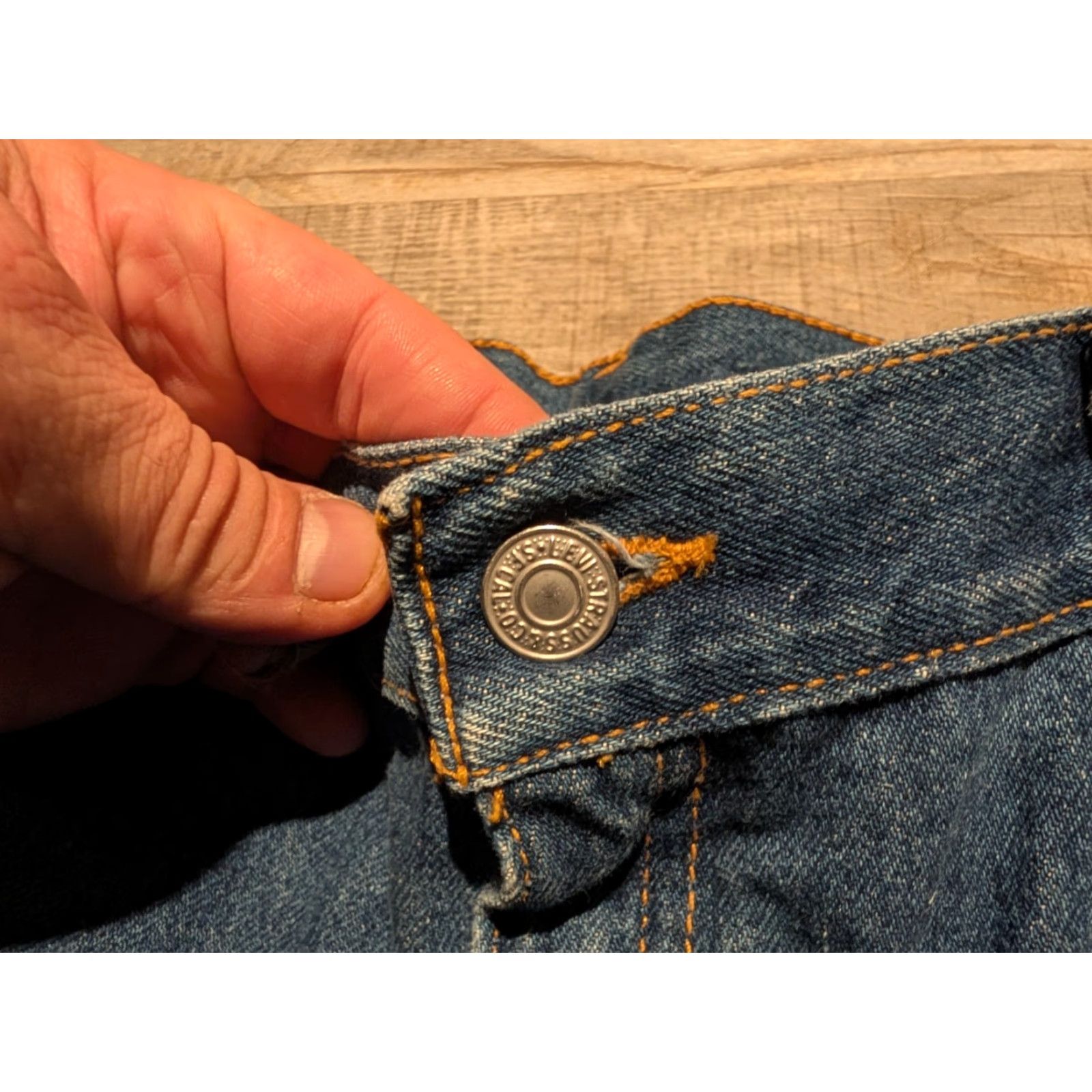 Levi's VINTAGE Levi's Jeans Bootcut Women Junior Size 13 Mid Blue Denim 31in 5-Pocket Regular Fit 90s Y2K Size 34" / US 12 / IT 48 - 4 Thumbnail