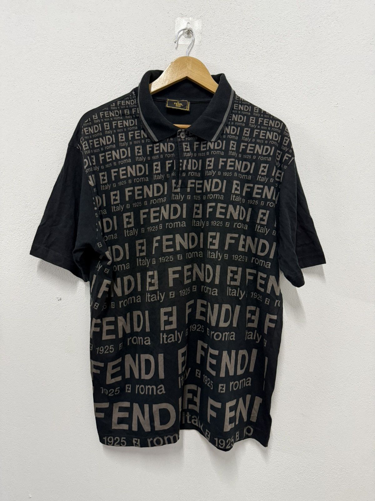 Fendi Vintage Fendi over print shirts Size US M / EU 48-50 / 2 - 1 Thumbnail