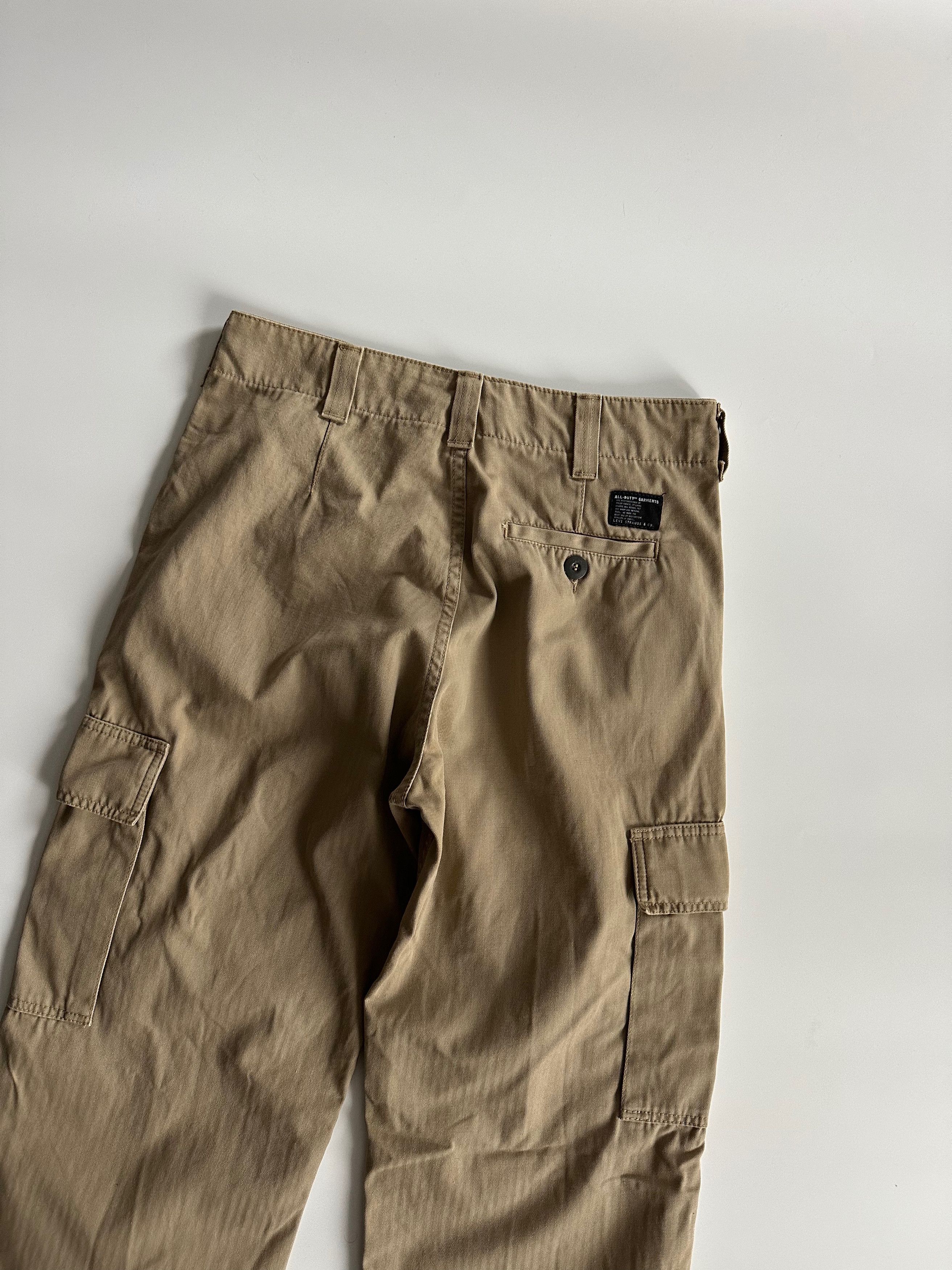 Levi's Vintage Clothing 1999 Levi's All-Duty Garments Cargo Trousers Beige Pants Size US 32 / EU 48 - 9 Thumbnail