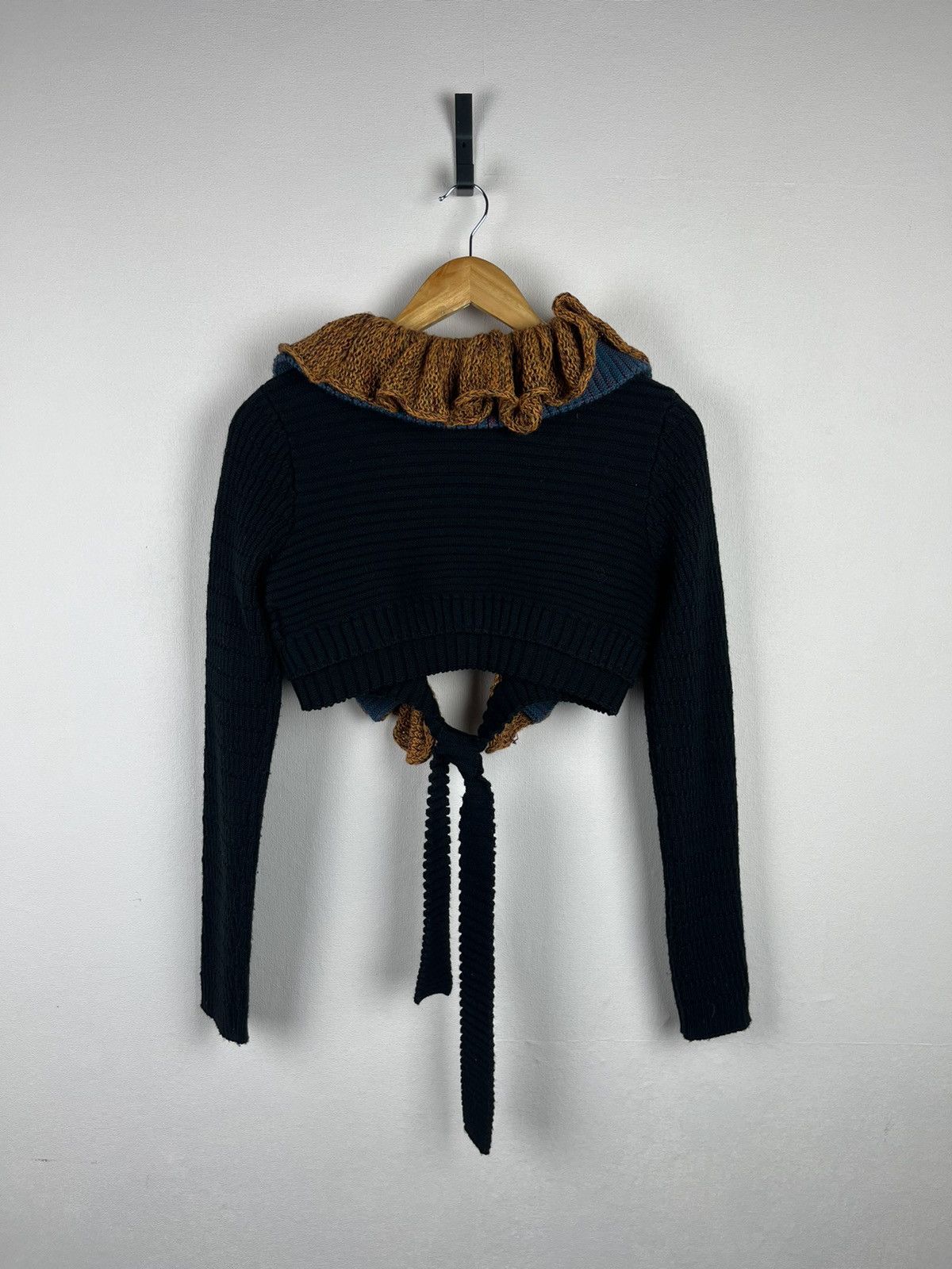 Vintage Vintage Save The Queen Cropped Knit Cardigan Ruffle Collar Size S / US 4 / IT 40 - 2 Thumbnail