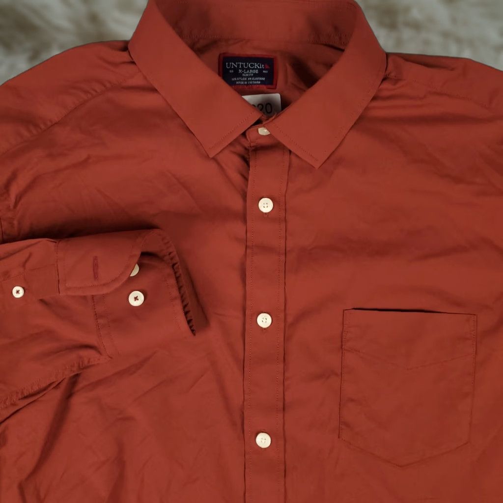 UNTUCKit UNTUCKit Shirt Mens XL Rust Nylon Stretch Button Up Long Sleeve Solid Casual Vacation Classics Mens XL Red Nylon Stretch Button-Up Shirt Size US XL / EU 56 / 4 - 1 Thumbnail