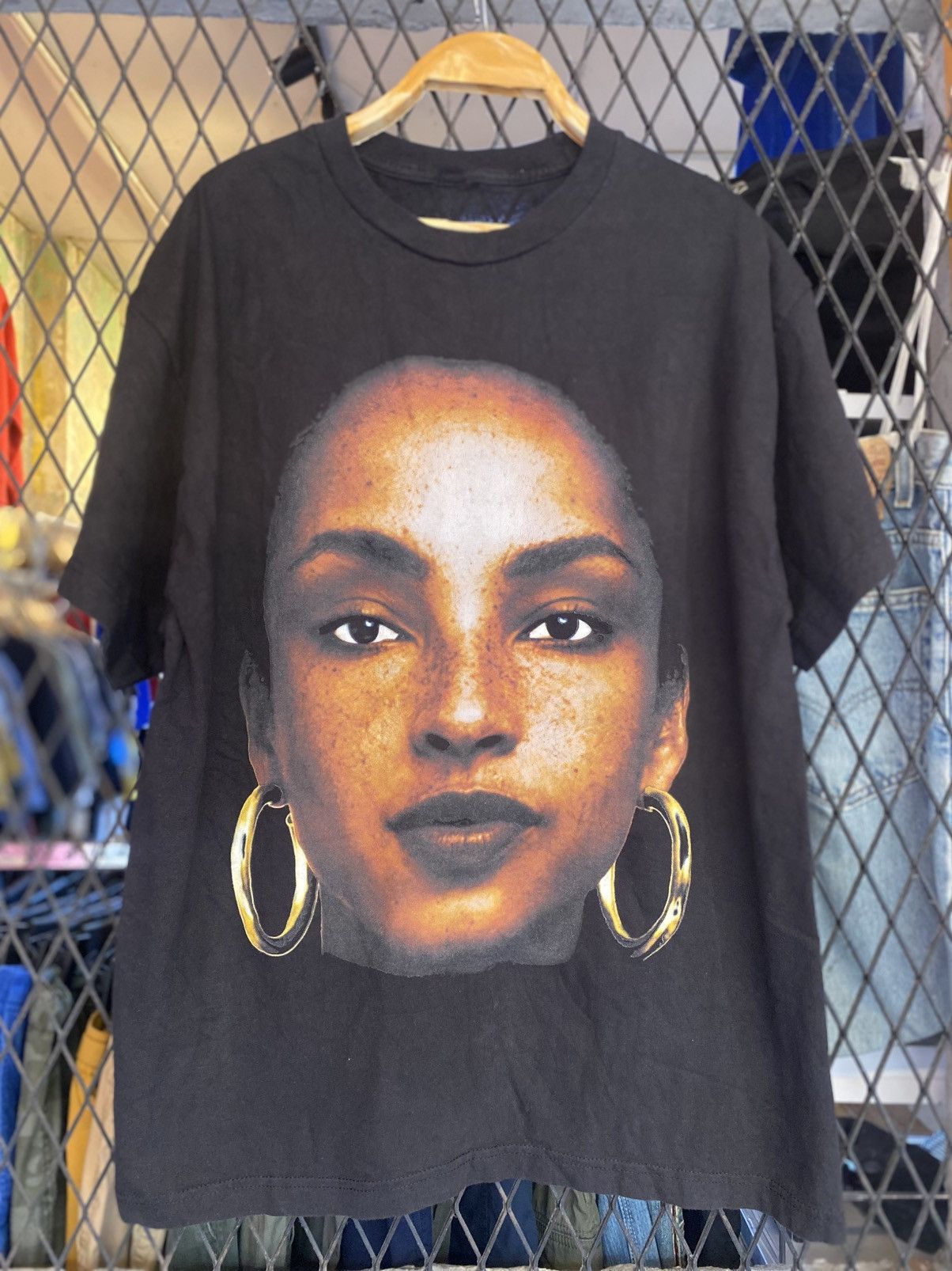 Band Tees Sade Big Graphic T shirt Size US L / EU 52-54 / 3 - 1 Thumbnail