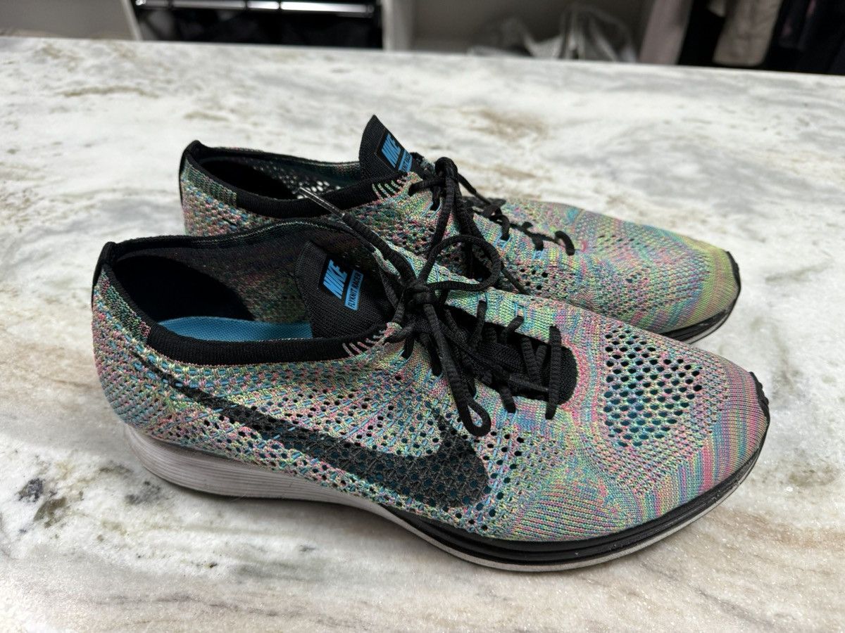 Nike Nike Flyknit Racer Size US 10 / EU 43 - 2 Thumbnail