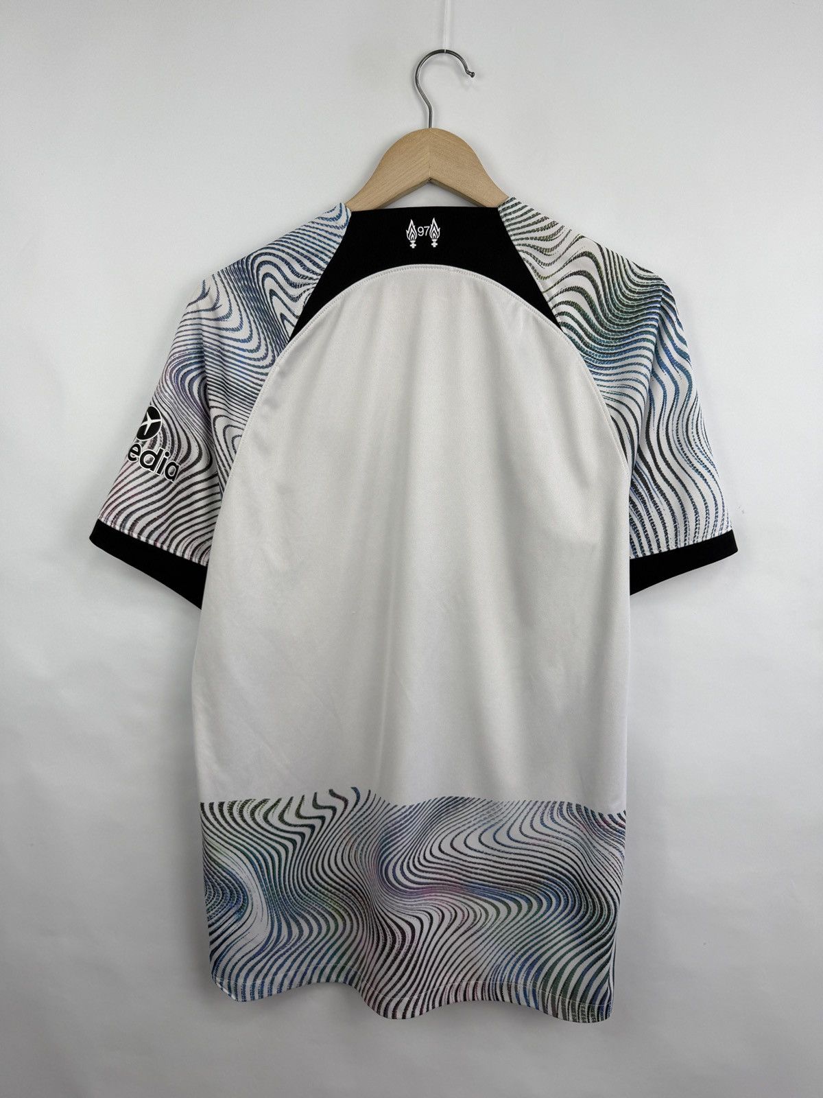 Nike 🏴󠁧󠁢󠁥󠁮󠁧󠁿 22/23 Nike Liverpool LFC Soccer Jersey DRI FIT T-Shirt Y2K Size US L / EU 52-54 / 3 - 9 Thumbnail