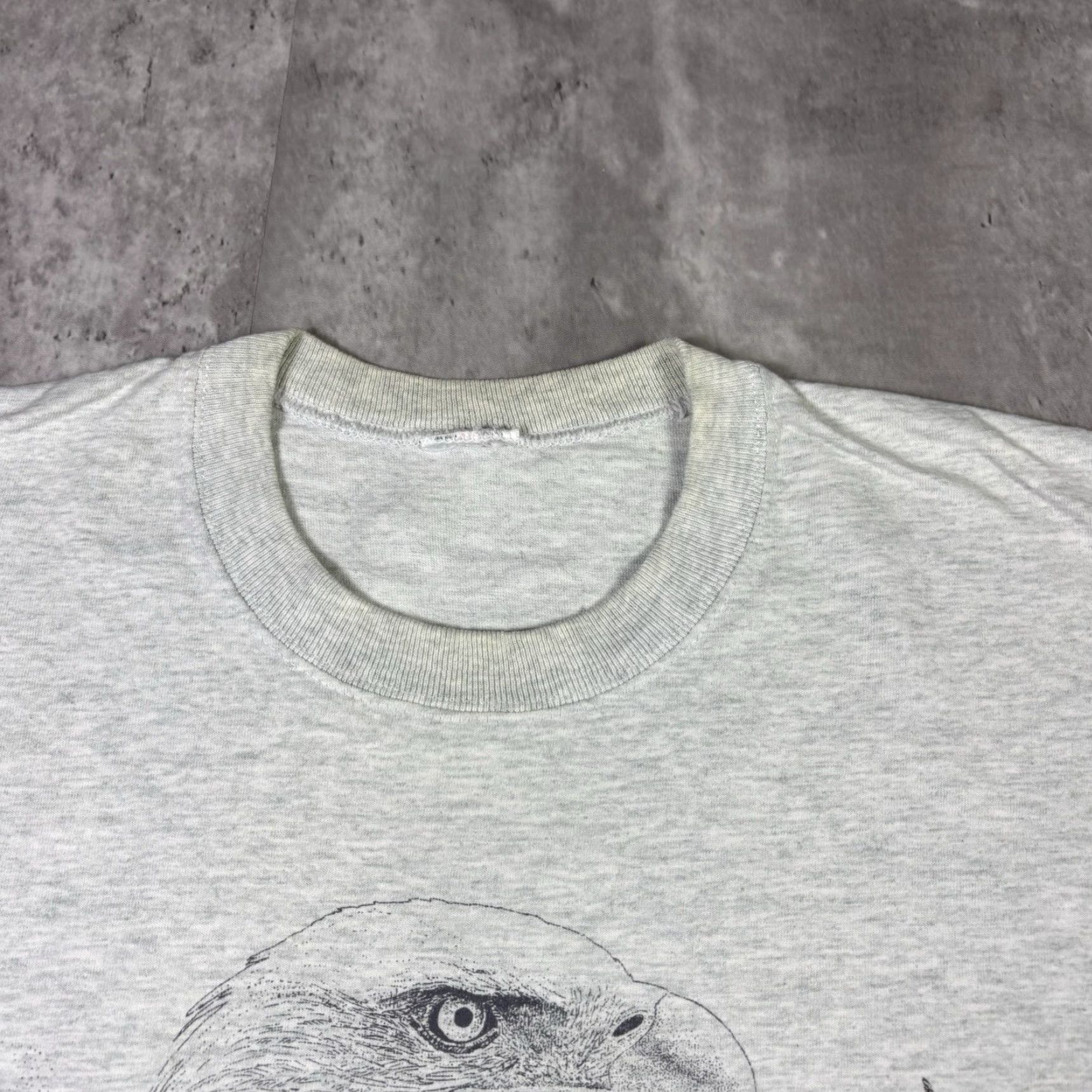 Fruit Of The Loom VINTAGE Bald Eagle Bird T Shirt Gray XL 90s Animal Print Cotton Fruit of the Loom Shirt Mens Crew Neck Short Sleeve Size US XL / EU 56 / 4 - 5 Thumbnail