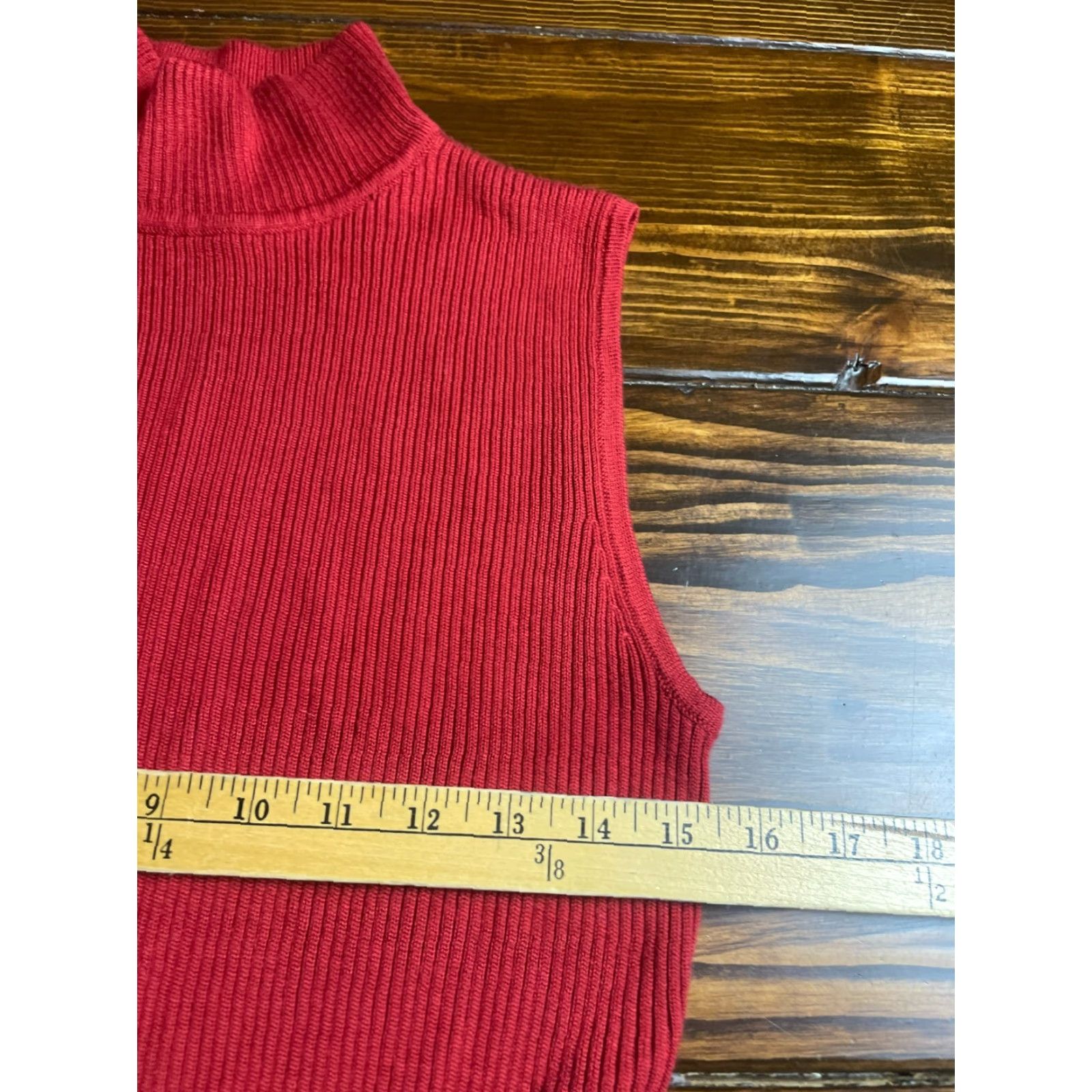 Croft & Barrow Croft & Barrow Sweater Women's Medium Red Sleeveless Rib Knit Size M / US 6-8 / IT 42-44 - 4 Thumbnail