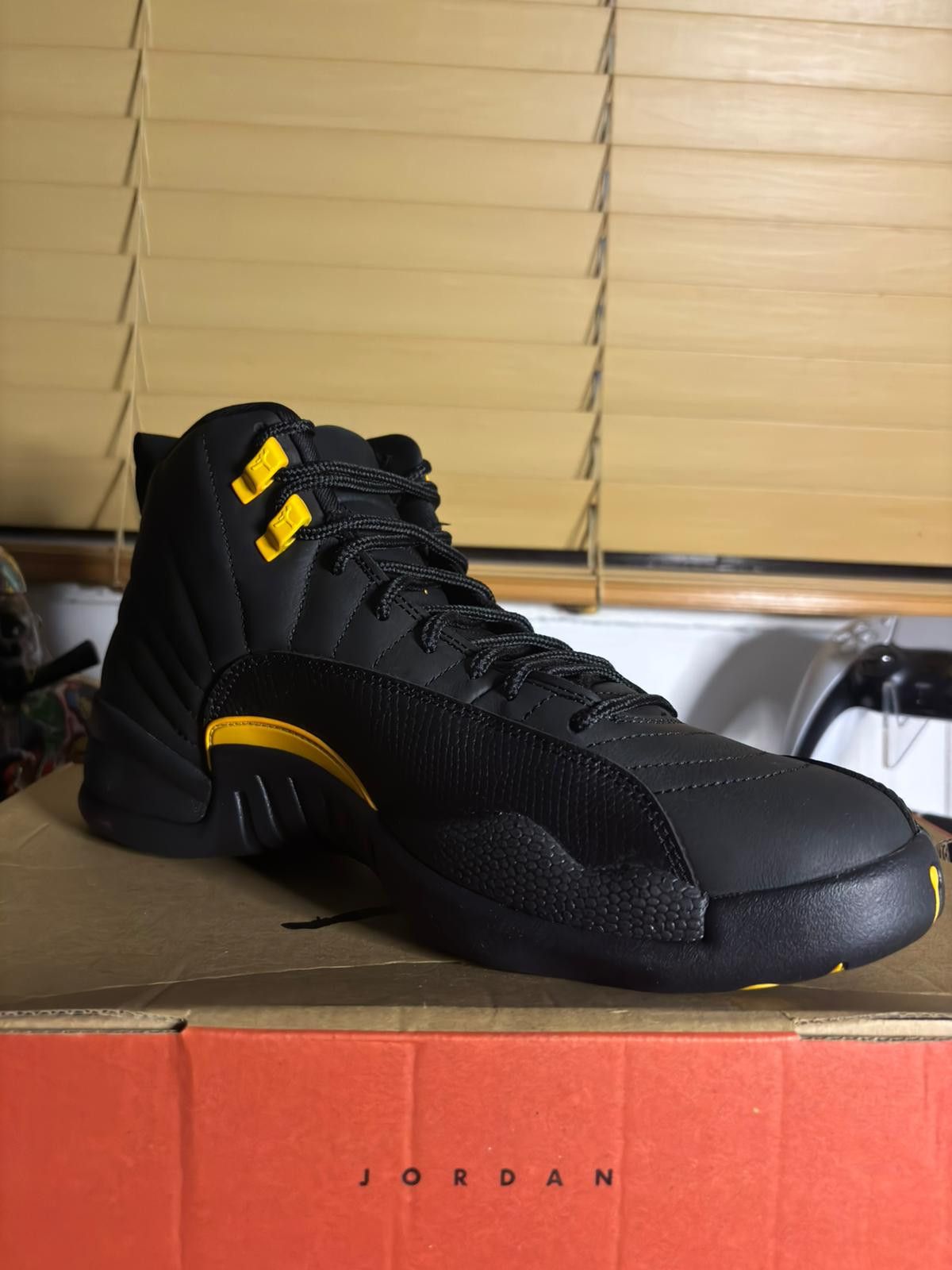 Jordan Brand Jordan Brand Air Jordan 12 Retro "Black Taxi” Size US 11 / EU 44 - 2 Thumbnail