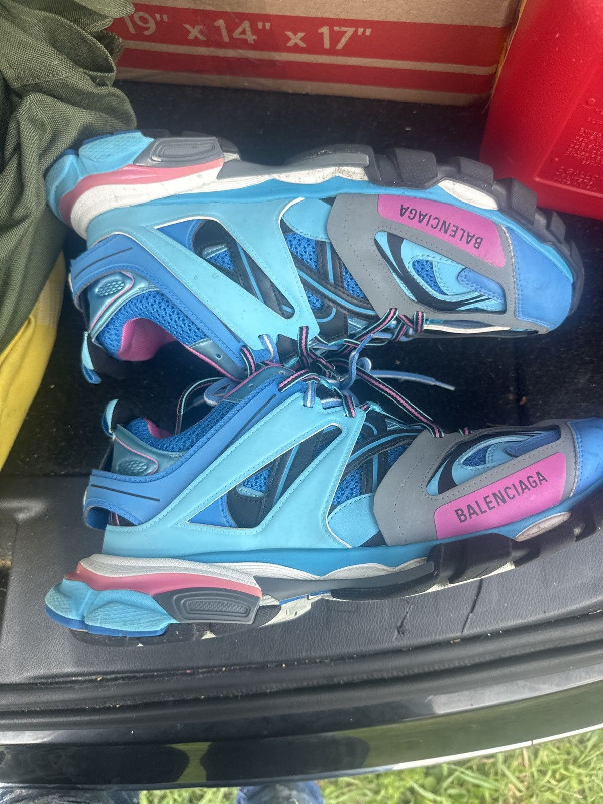 Balenciaga Blue pink balenciaga sz 45 Size US 12 / EU 45 - 7 Thumbnail