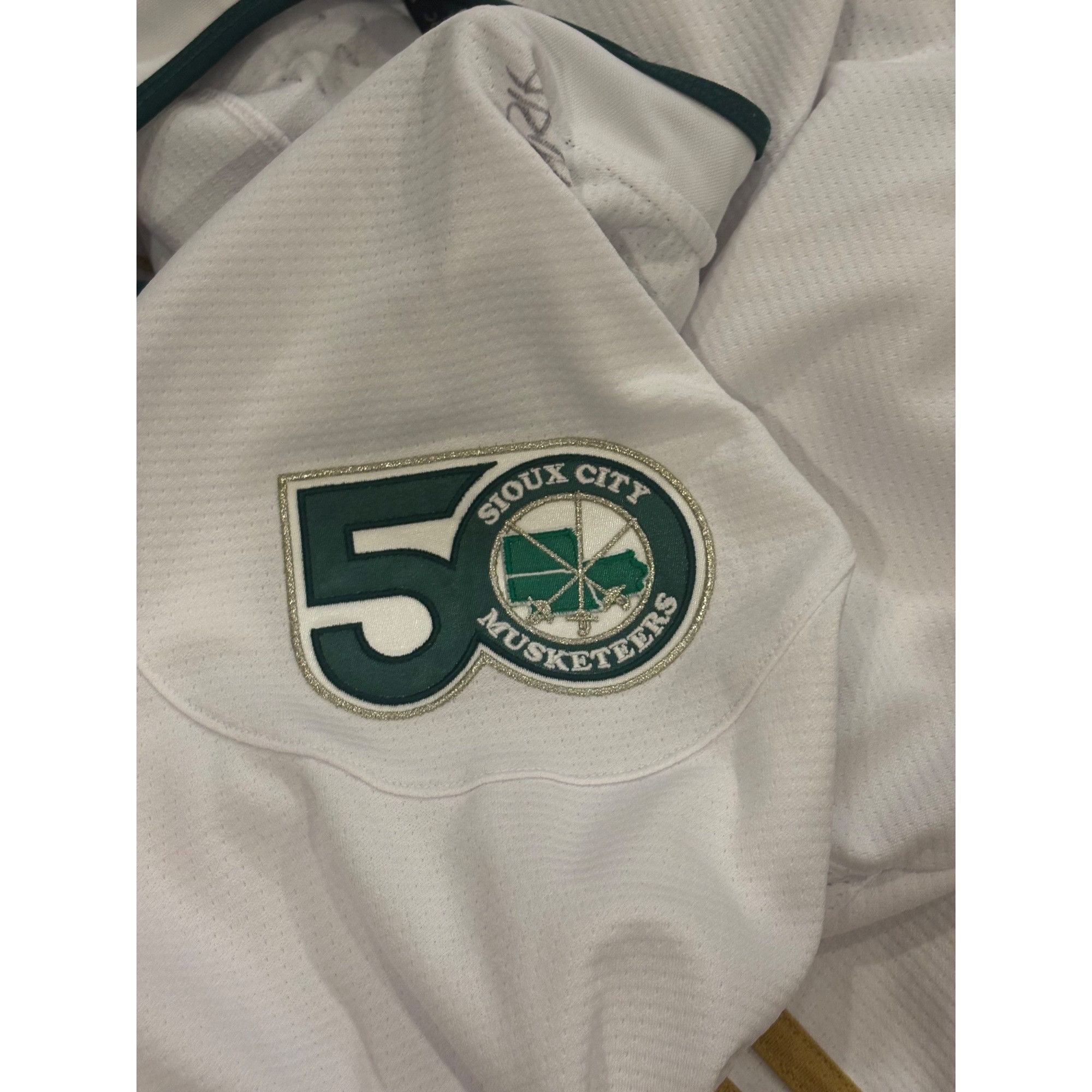 Other Rare 2022-2023 Sioux City Musketeers Team Signed Authentic U Size US XXL / EU 58 / 5 - 9 Thumbnail